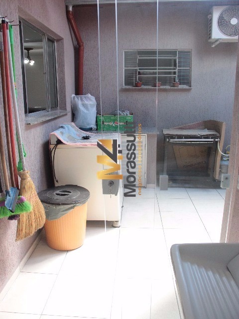 Casa à venda com 3 quartos, 200m² - Foto 41
