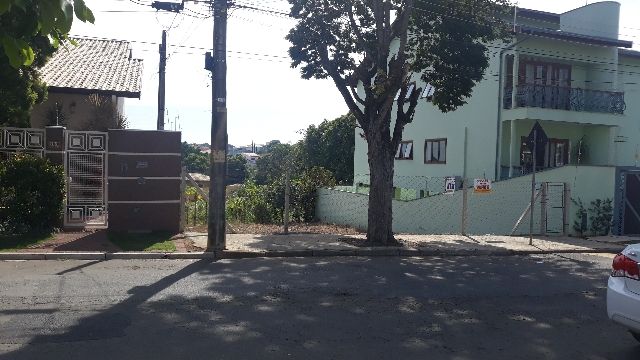 Terreno, 303 m² - Foto 1