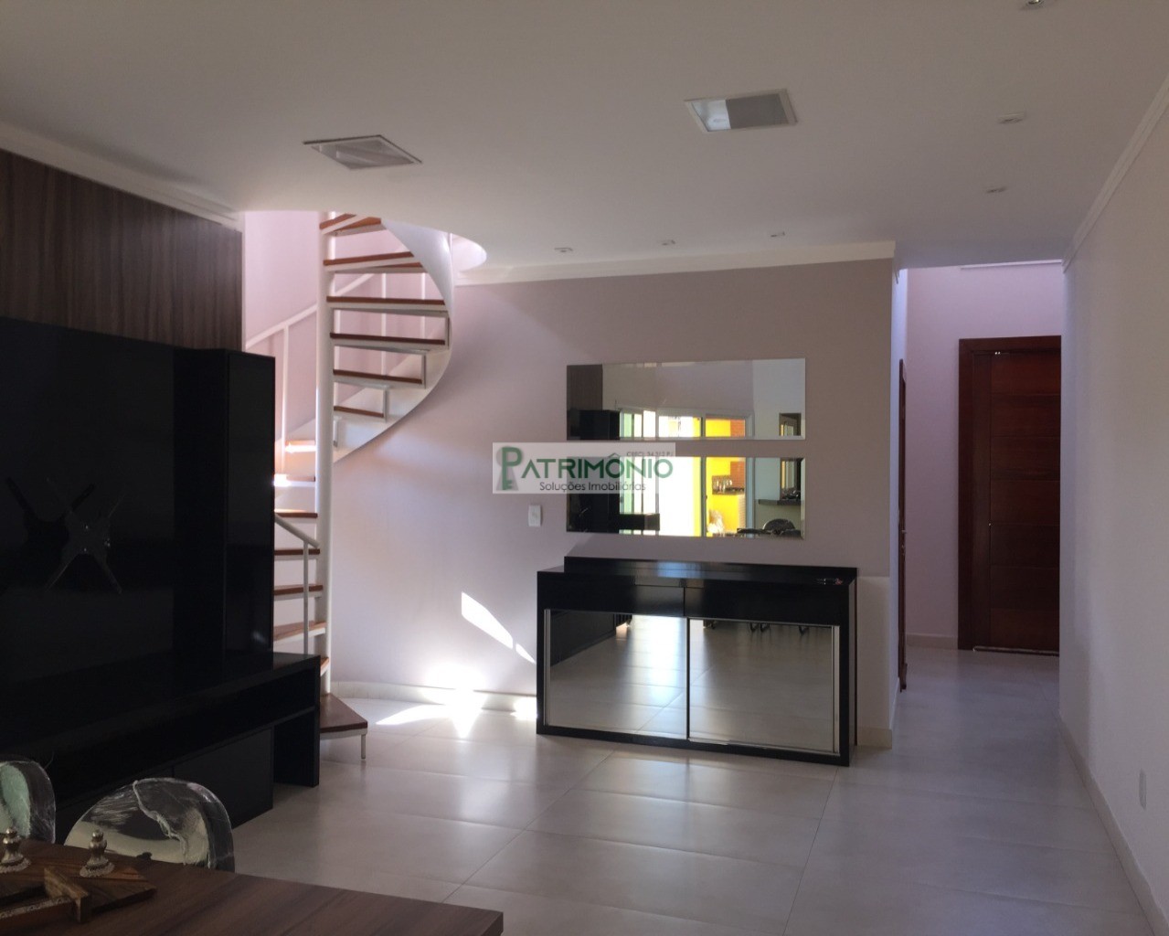 Casa, 3 quartos, 242 m² - Foto 3