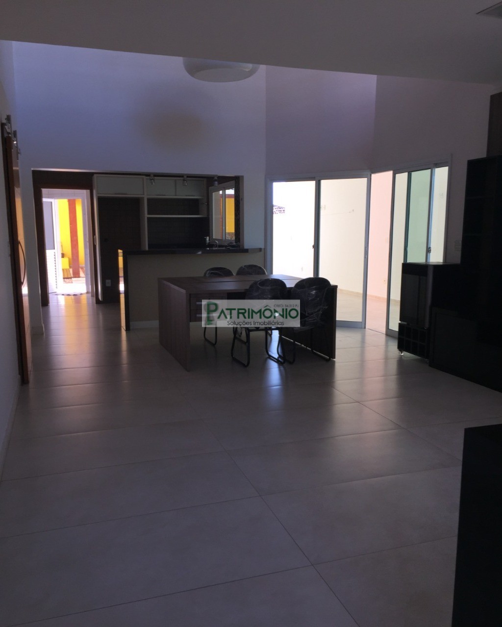 Casa, 3 quartos, 242 m² - Foto 5