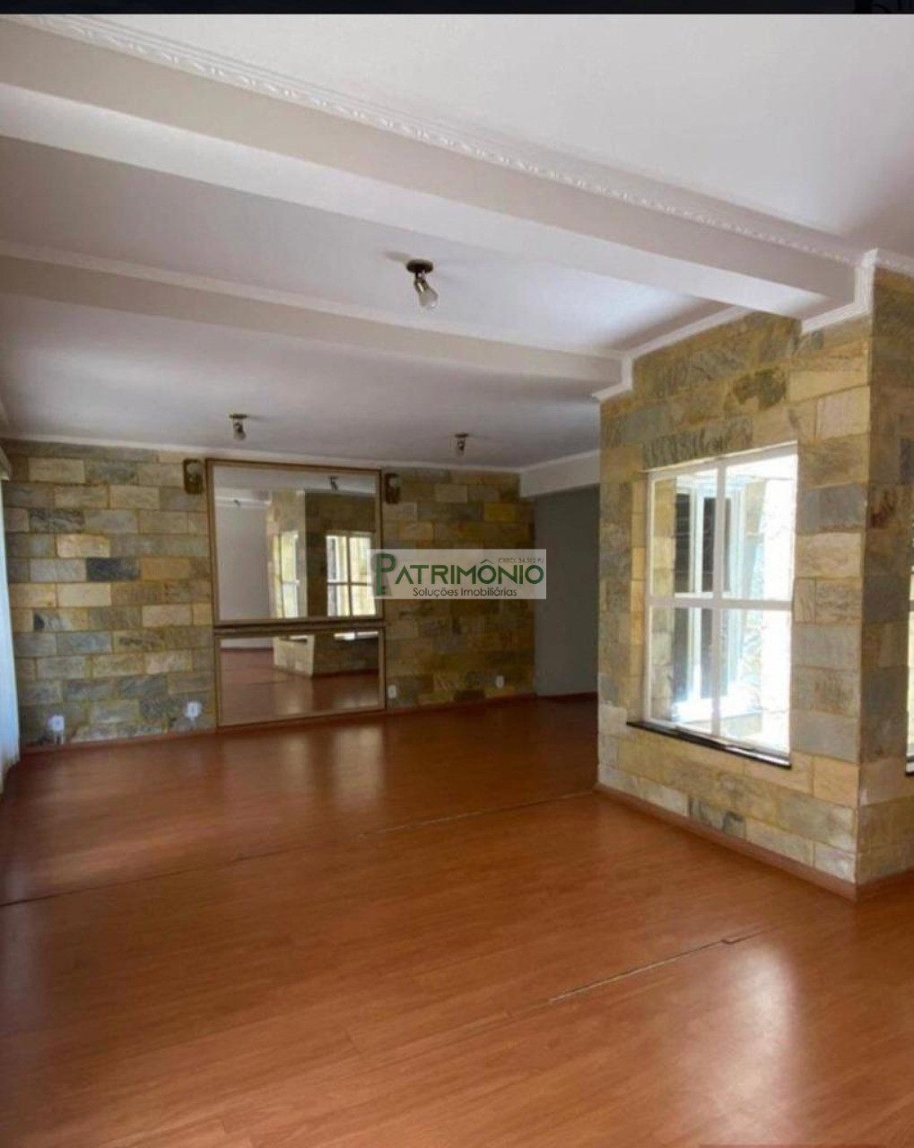 Casa, 4 quartos, 364 m² - Foto 1