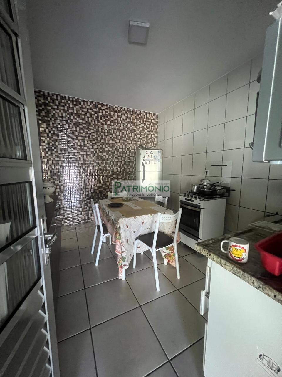 Casa, 2 quartos, 130 m² - Foto 1