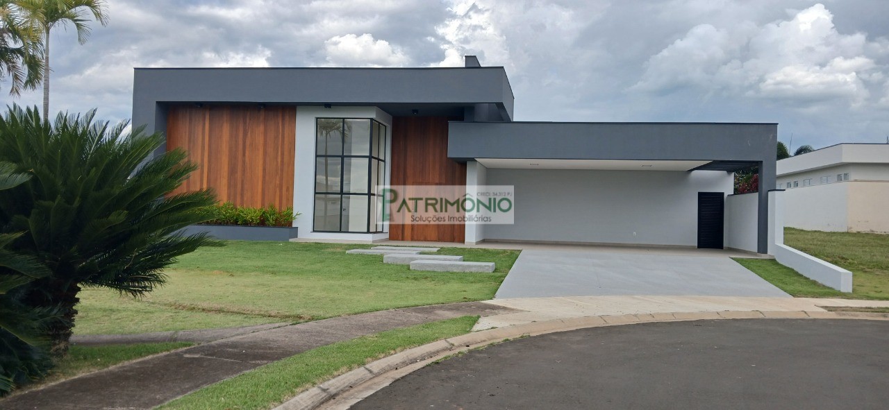 Casa à venda com 4 quartos, 684m² - Foto 1