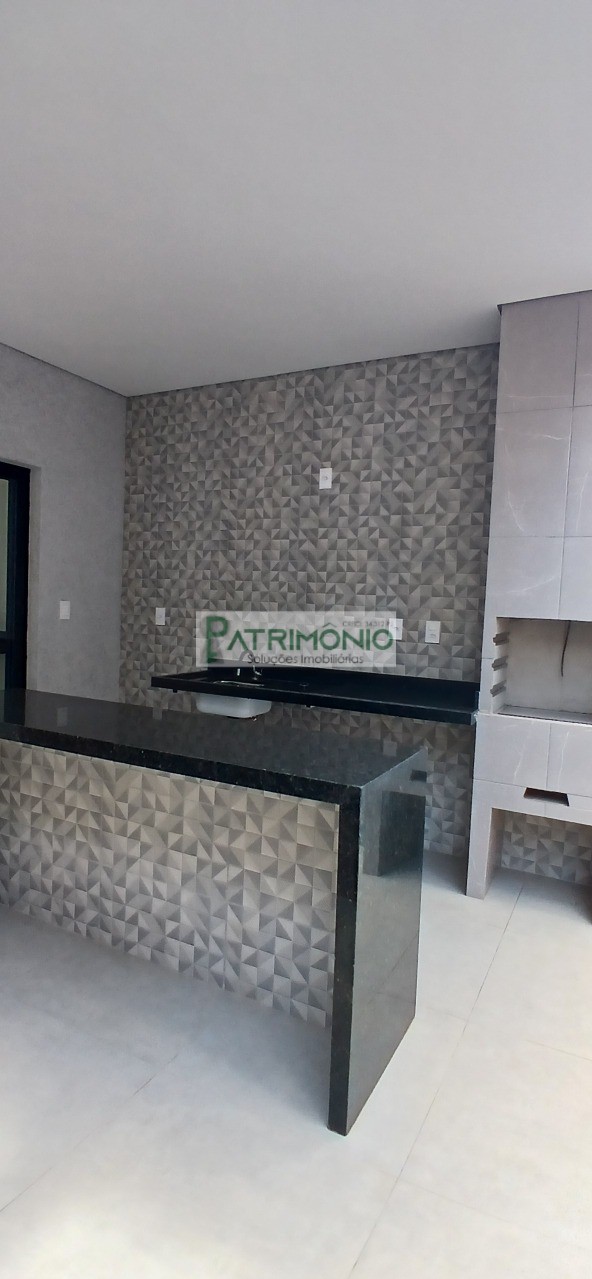 Imperdível oportunidade: Casa à venda em Jaguariúna-SP, Jardim Europa, 3 quartos, 1 suíte, 3 salas, 2 vagas, 118m².