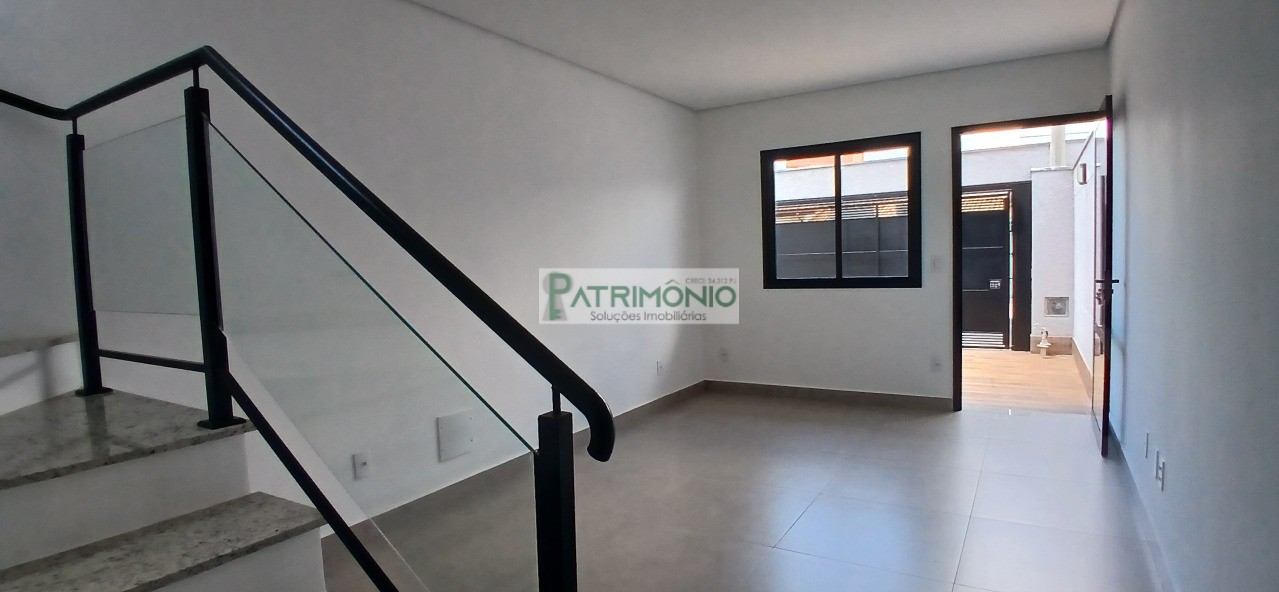 Imperdível oportunidade: Casa à venda em Jaguariúna-SP, Jardim Europa, 3 quartos, 1 suíte, 3 salas, 2 vagas, 118m².