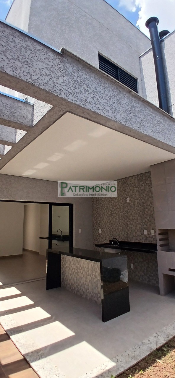 Imperdível oportunidade: Casa à venda em Jaguariúna-SP, Jardim Europa, 3 quartos, 1 suíte, 3 salas, 2 vagas, 118m².