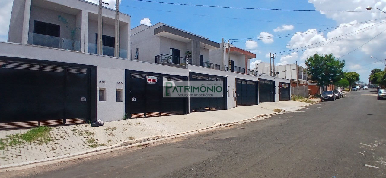 Imperdível oportunidade: Casa à venda em Jaguariúna-SP, Jardim Europa, 3 quartos, 1 suíte, 3 salas, 2 vagas, 118m².
