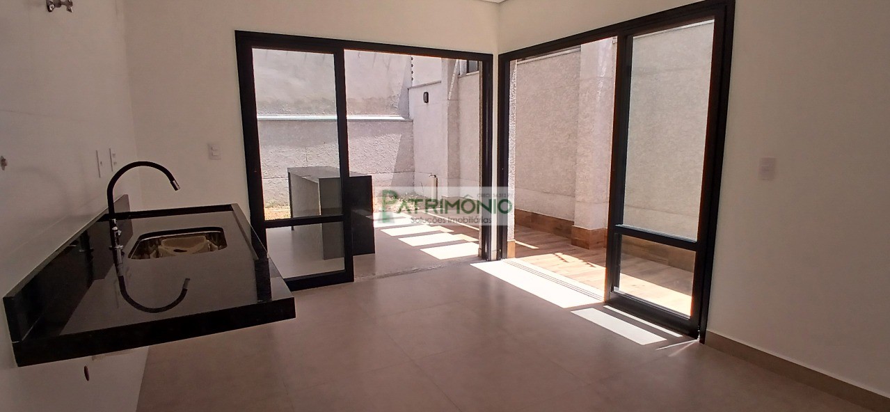 Imperdível oportunidade: Casa à venda em Jaguariúna-SP, Jardim Europa, 3 quartos, 1 suíte, 3 salas, 2 vagas, 118m².