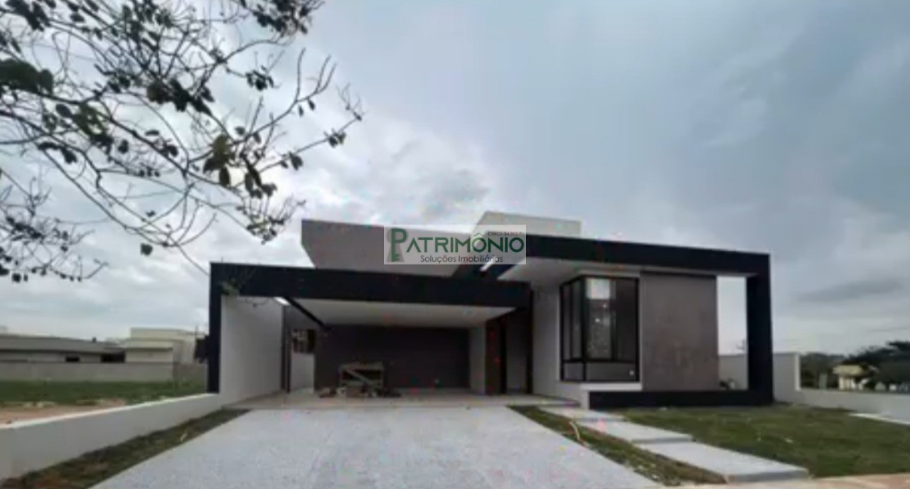 Casa de Condomínio à venda com 3 quartos, 237m² - Foto 1