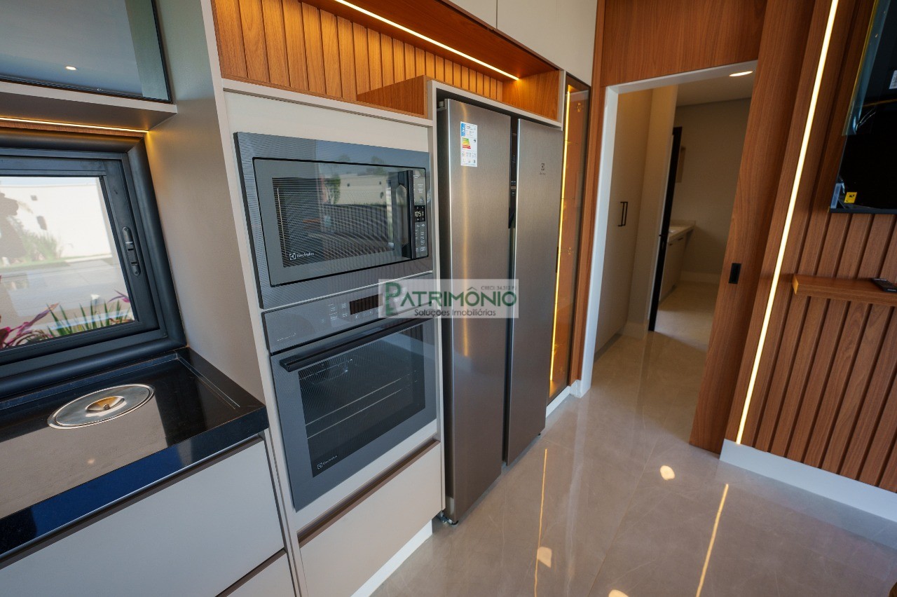 Casa, 3 quartos, 315 m² - Foto 4