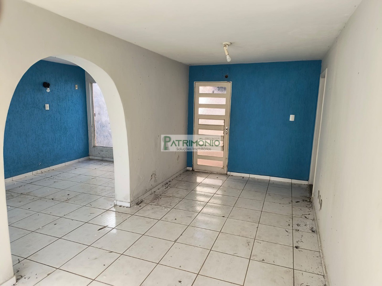 Prédio Inteiro - Foto 1