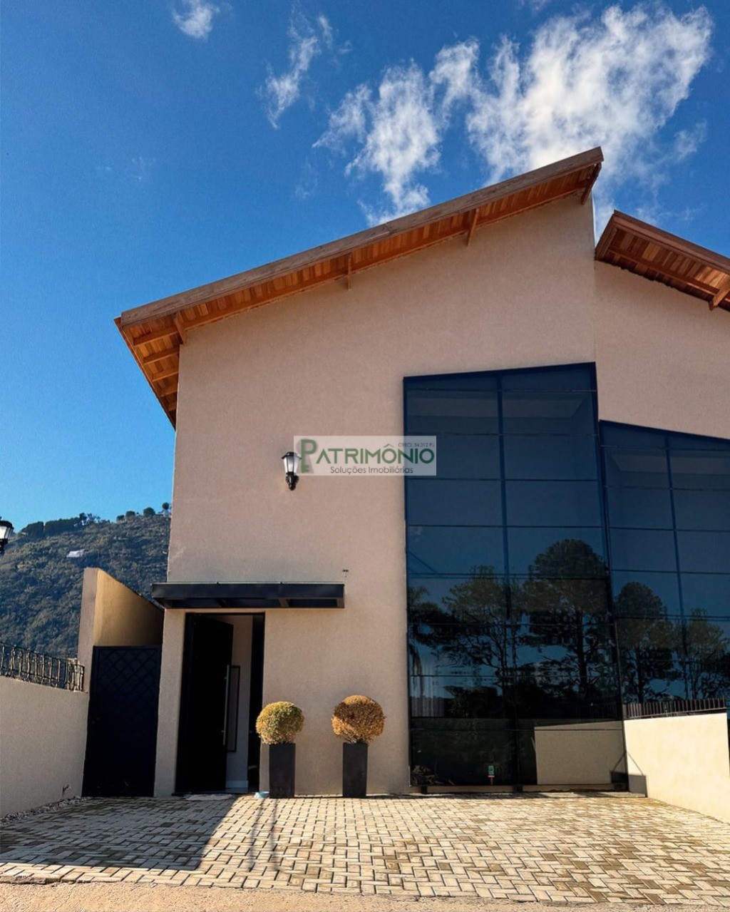 Casa, 3 quartos, 113 m² - Foto 1