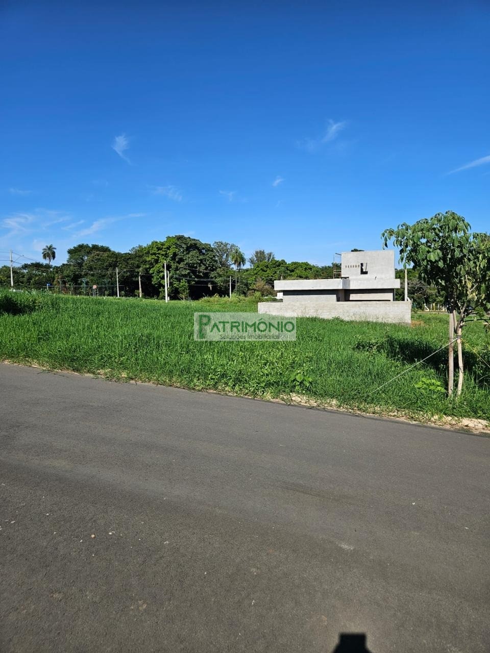 Terreno, 300 m² - Foto 1
