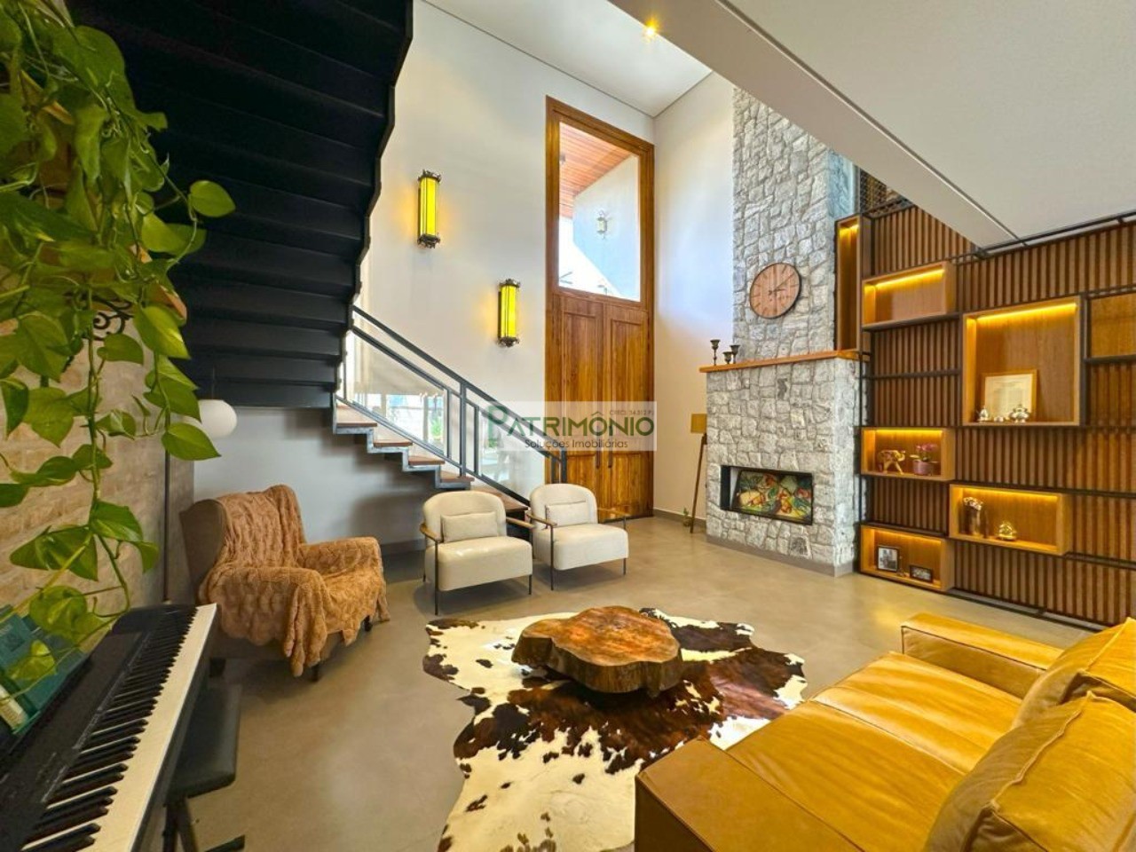 Casa, 4 quartos, 396 m² - Foto 1