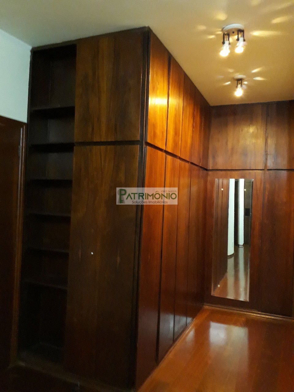 Casa, 4 quartos, 239 m² - Foto 8