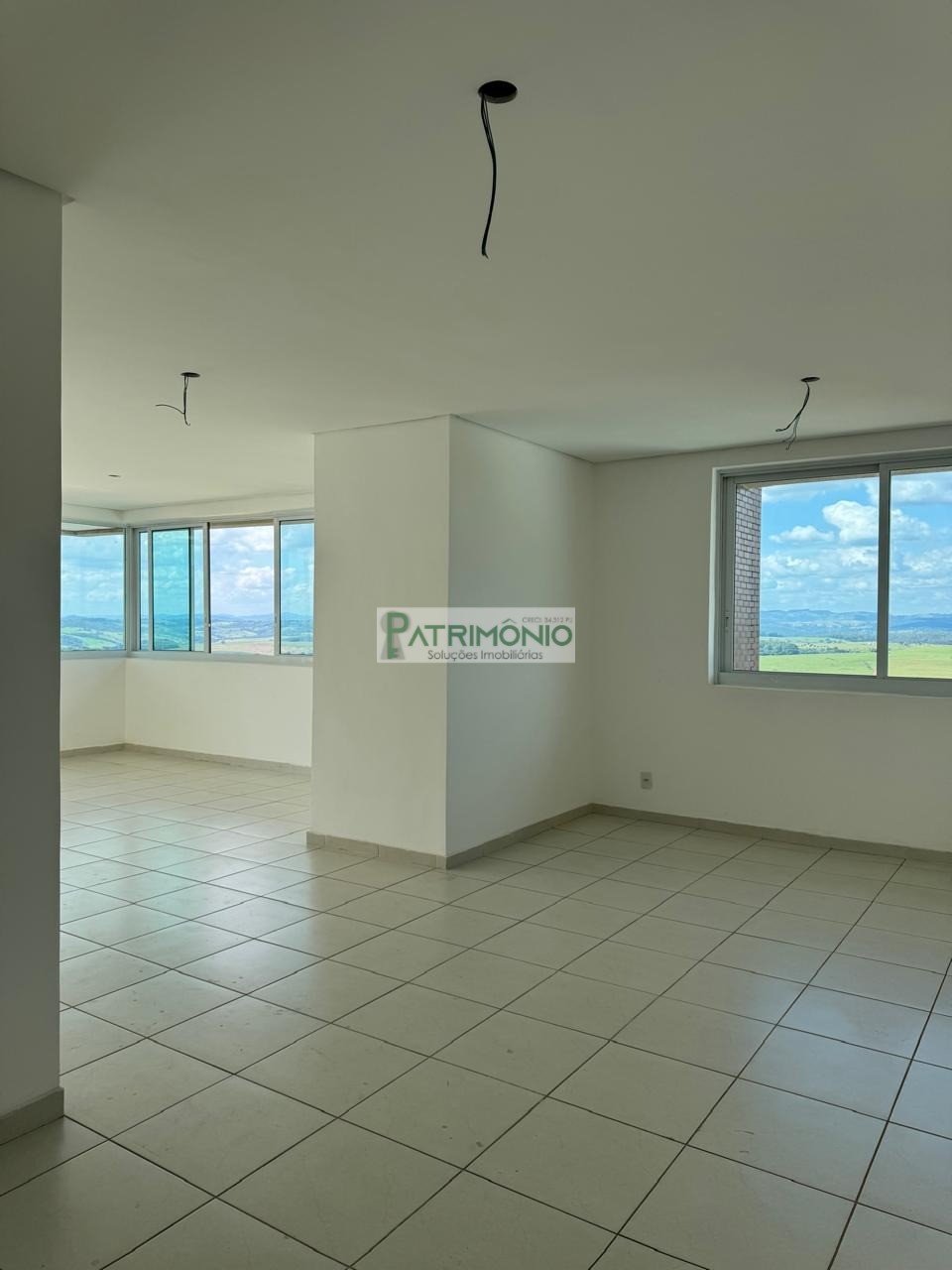 Cobertura, 3 quartos, 218 m² - Foto 1