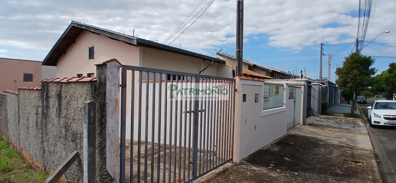 Ótima Casa no Jardim Europa com Churrasqueira!