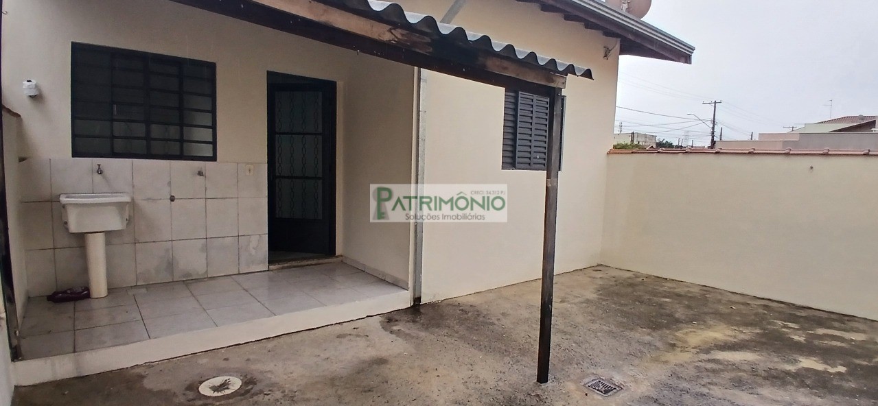 Ótima Casa no Jardim Europa com Churrasqueira!