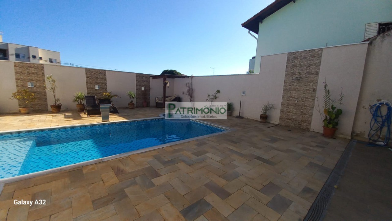 Casa residencial em jaguariúna - sp, jardim alice