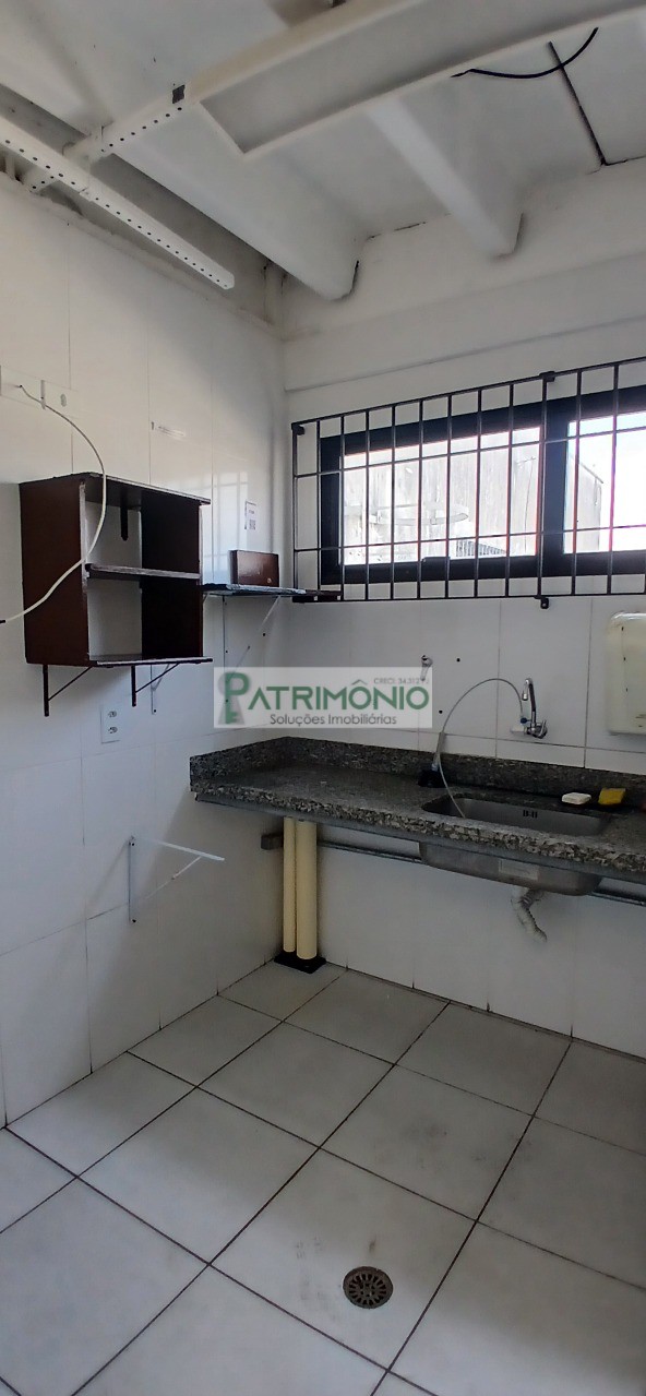 Salão Comercial para Locação no Centro de Jaguariúna-SP: 5 Salas, 2 Banheiros, 4 Vagas de Garagem - 250m² de Área