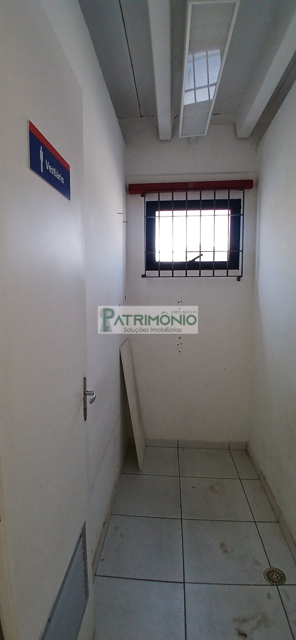 Salão Comercial para Locação no Centro de Jaguariúna-SP: 5 Salas, 2 Banheiros, 4 Vagas de Garagem - 250m² de Área