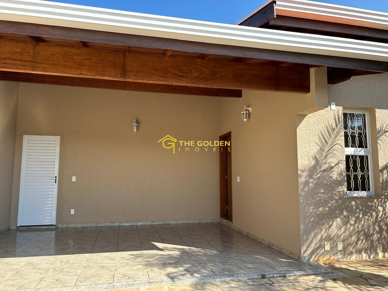 Casa, 3 quartos, 220 m² - Foto 1