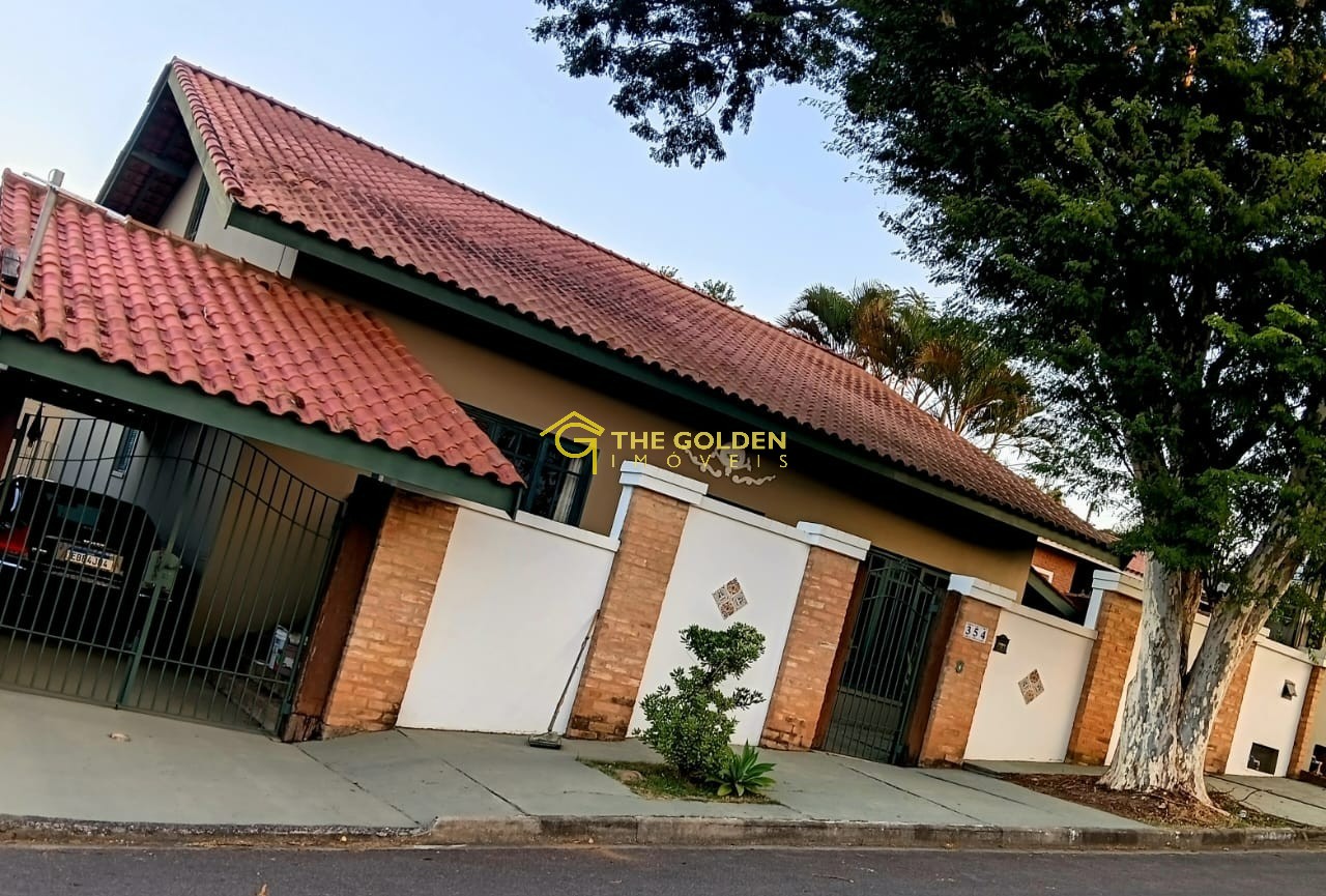 Casa, 3 quartos, 389 m² - Foto 1