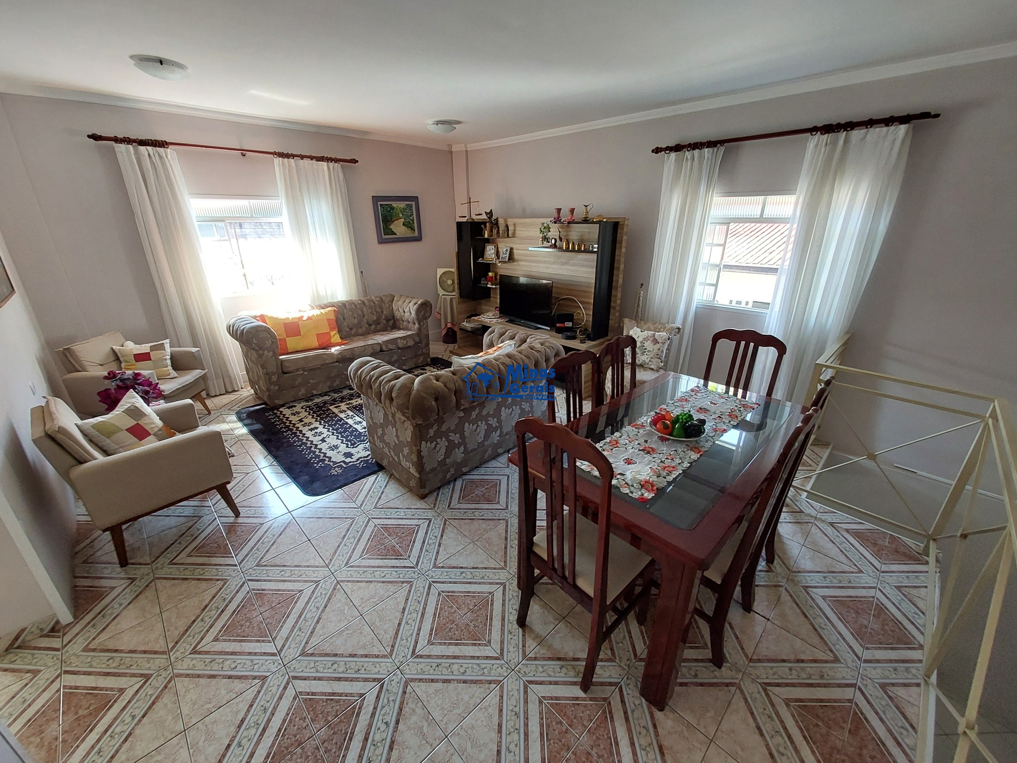 Prédio Inteiro à venda com 3 quartos, 387m² - Foto 1