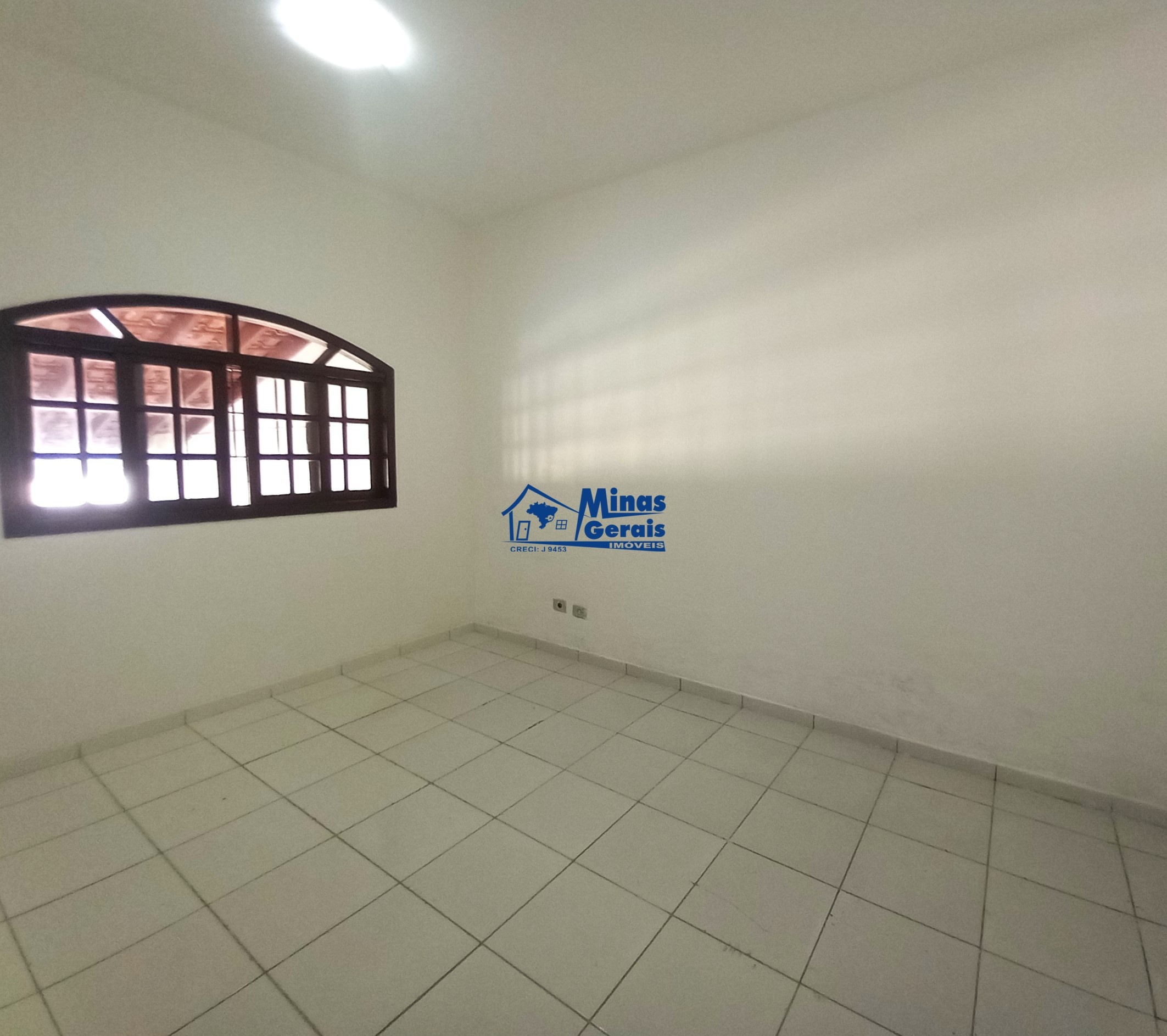 Casa à venda com 3 quartos, 80m² - Foto 12
