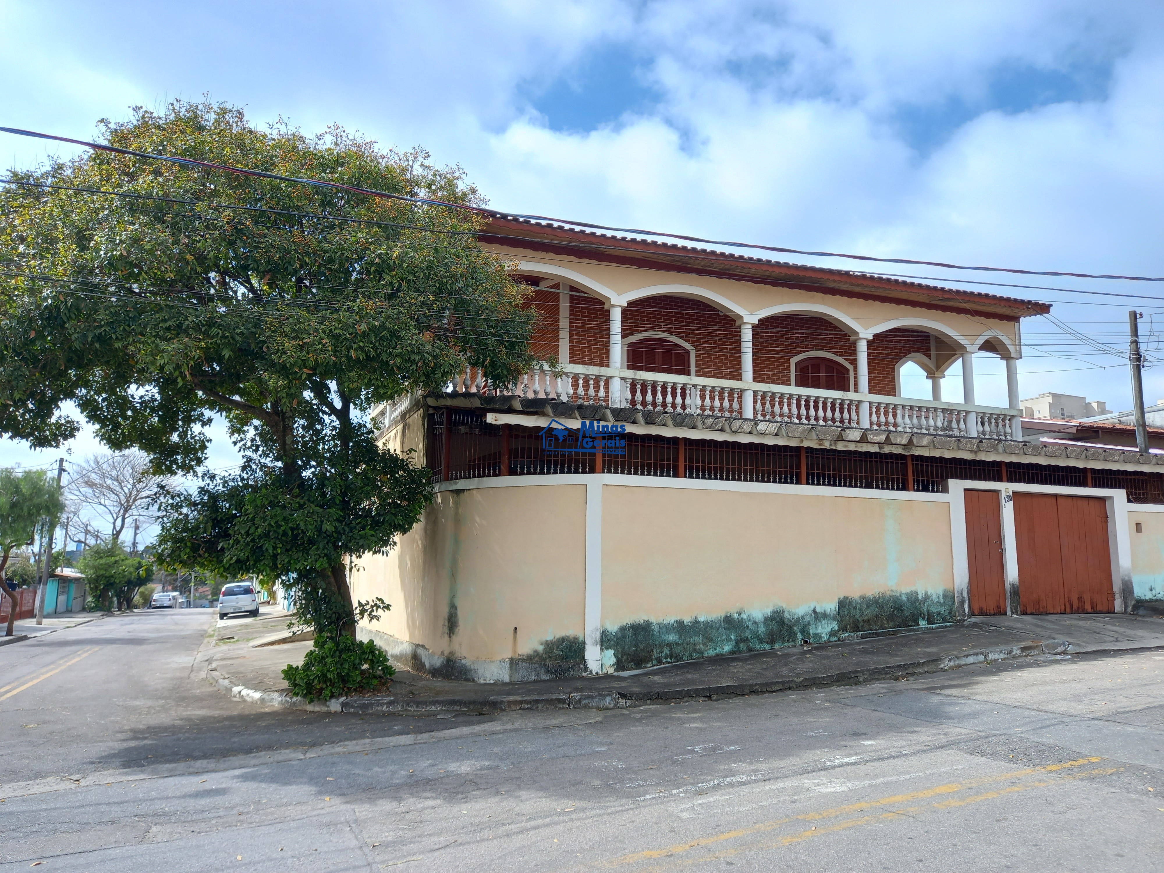 Casa, 4 quartos, 156 m² - Foto 1