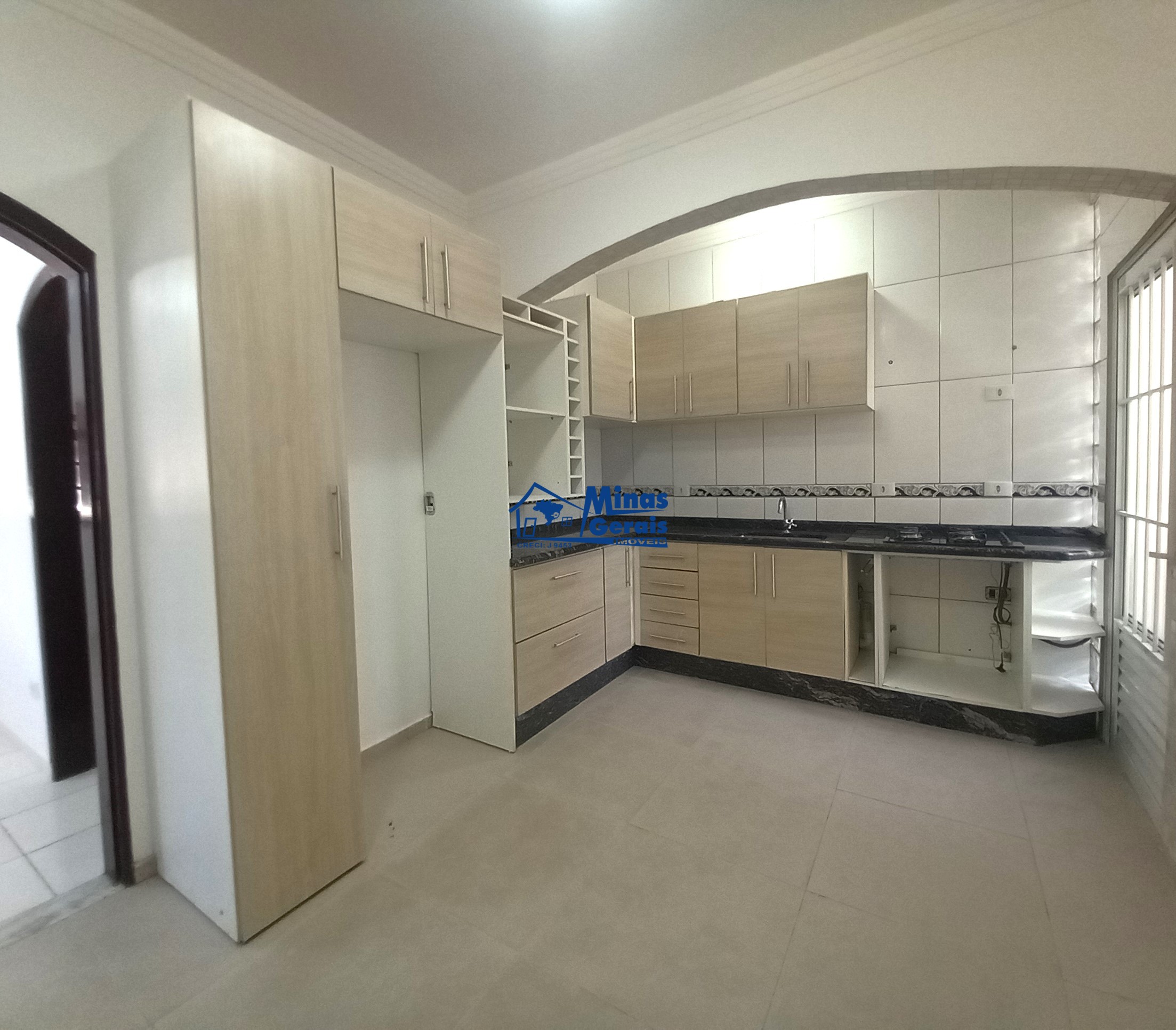 Casa à venda com 3 quartos, 80m² - Foto 8