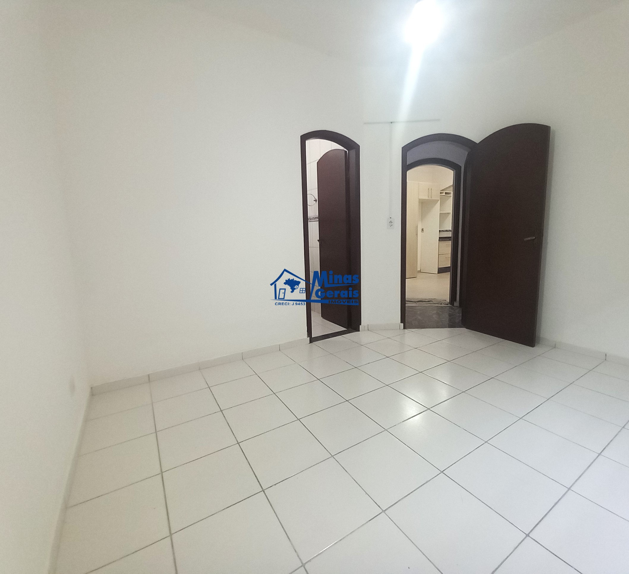 Casa à venda com 3 quartos, 80m² - Foto 18