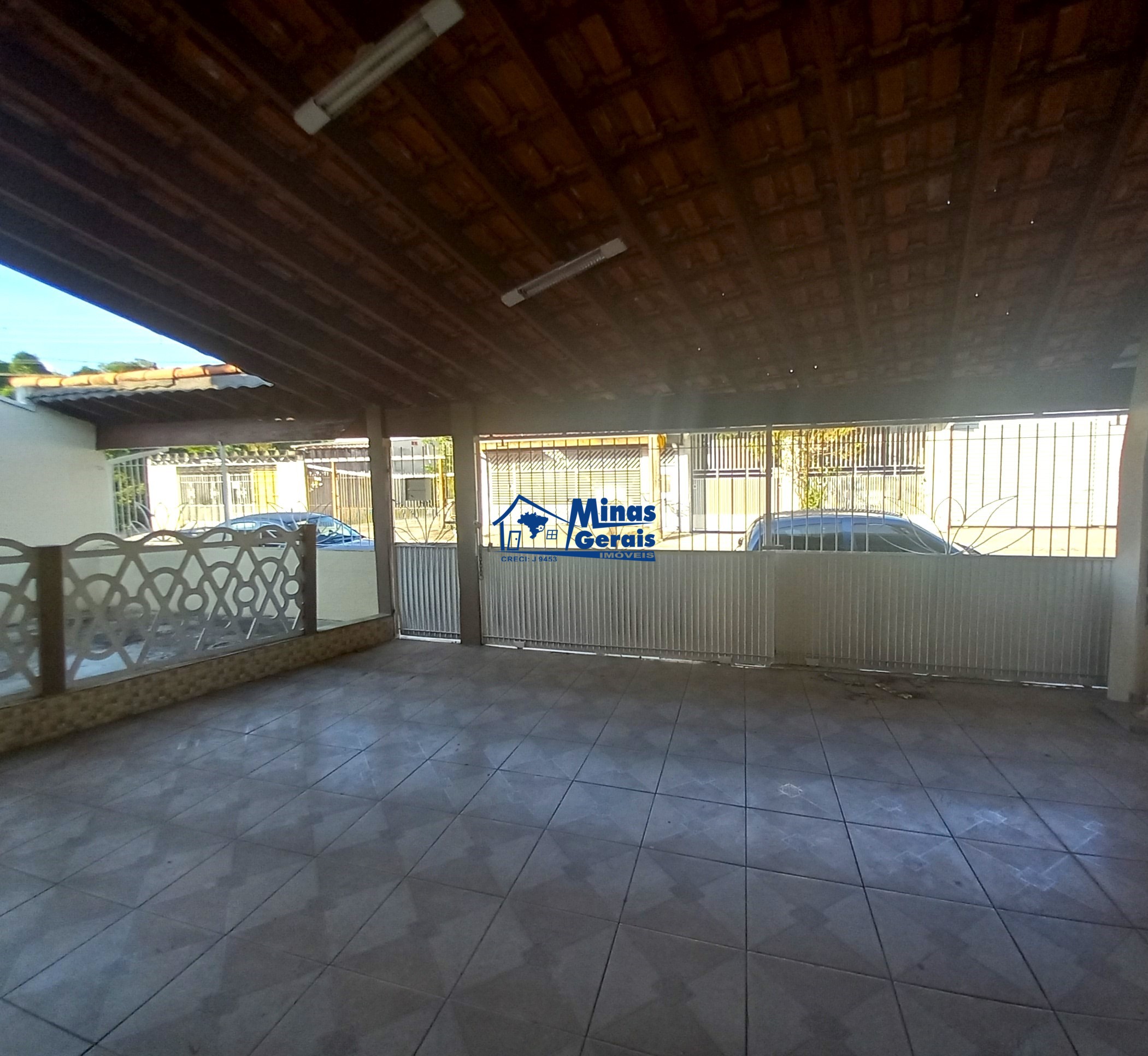 Casa à venda com 3 quartos, 80m² - Foto 4