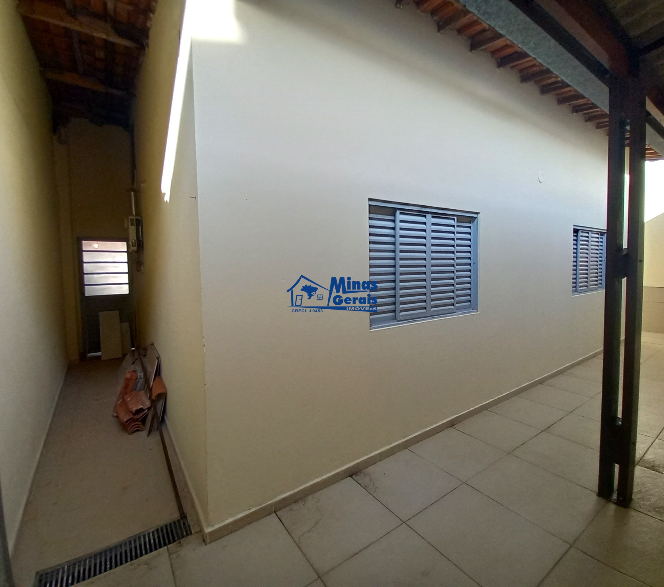 Casa à venda com 3 quartos, 80m² - Foto 25