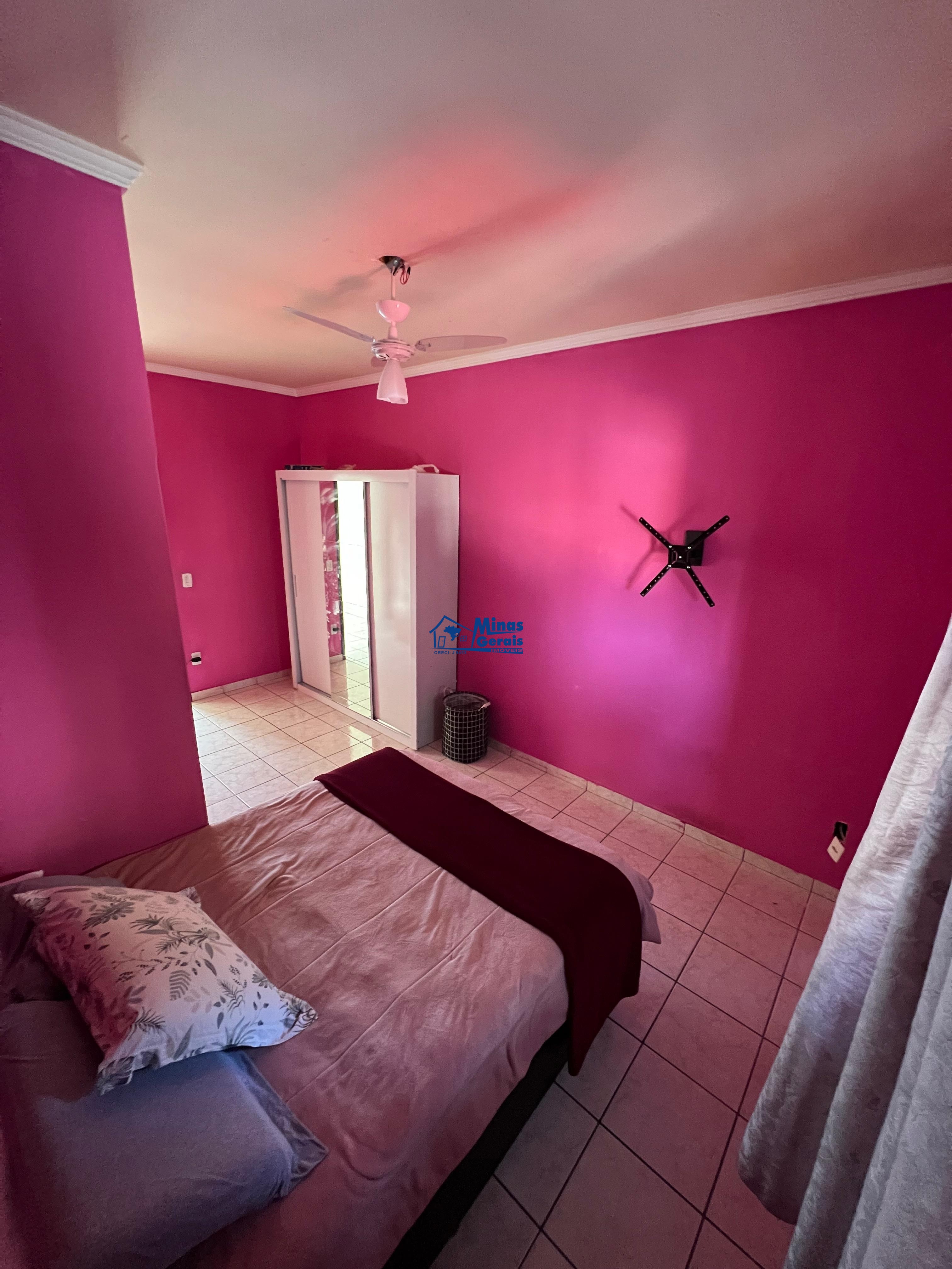 Casa para alugar com 4 quartos, 150m² - Foto 13