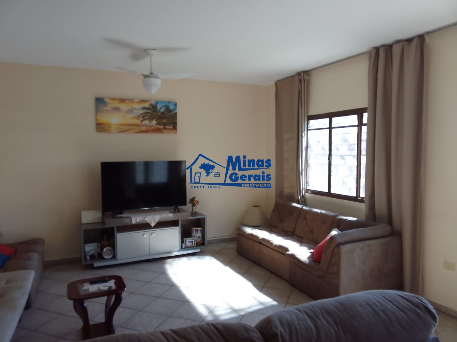 Casa, 3 quartos, 212 m² - Foto 2