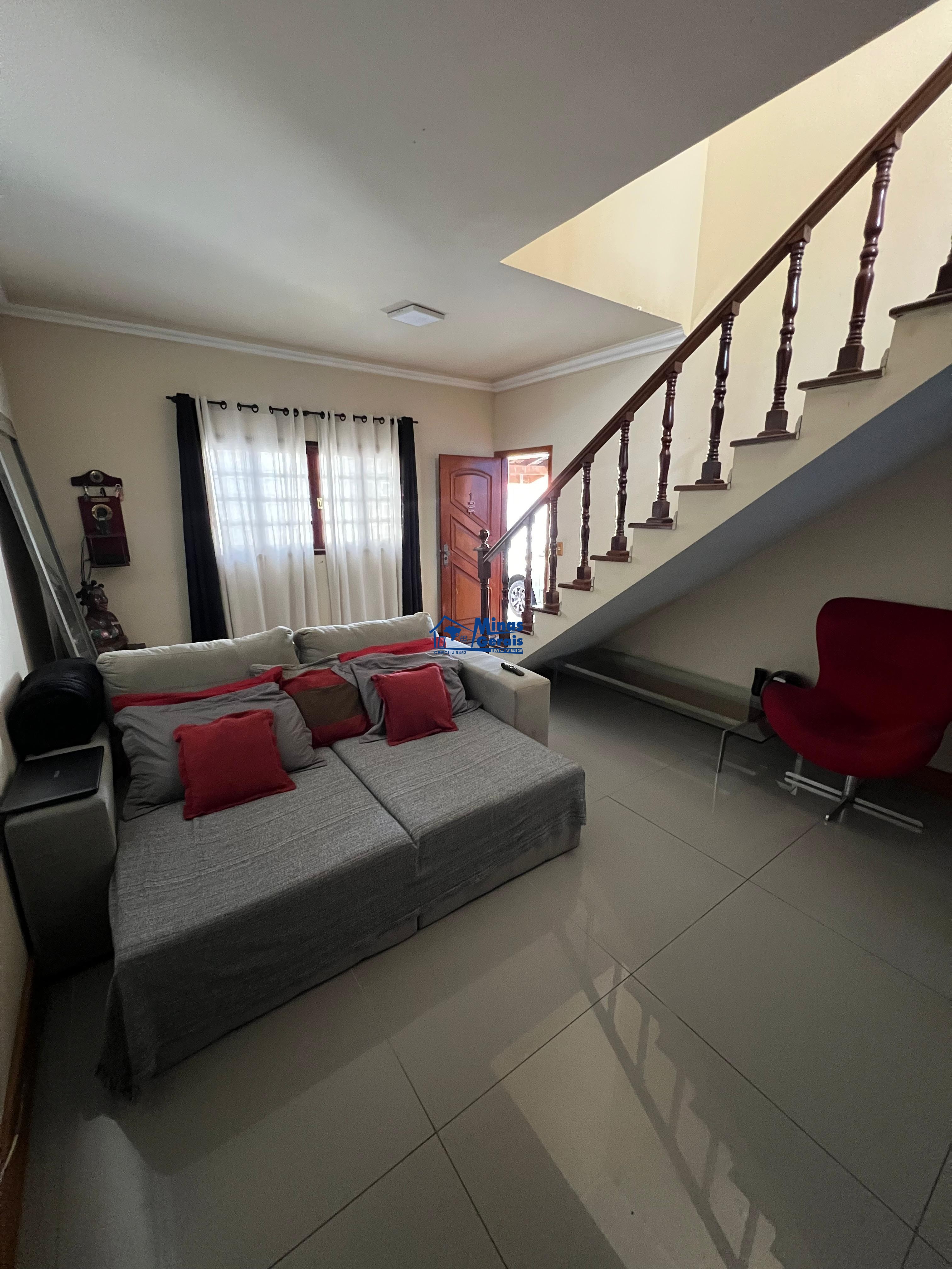Casa para alugar com 4 quartos, 150m² - Foto 3