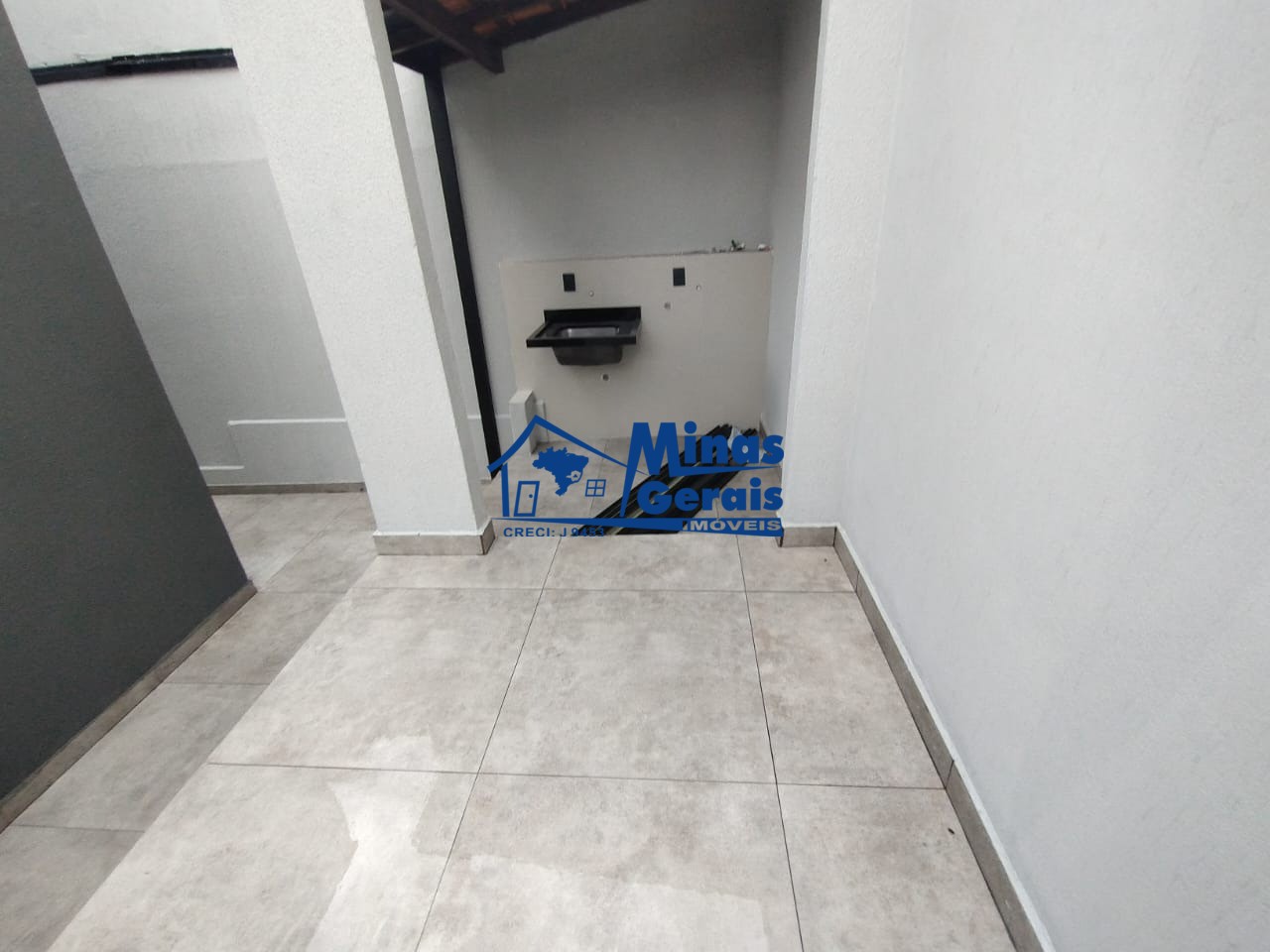 Casa à venda com 3 quartos, 95m² - Foto 11