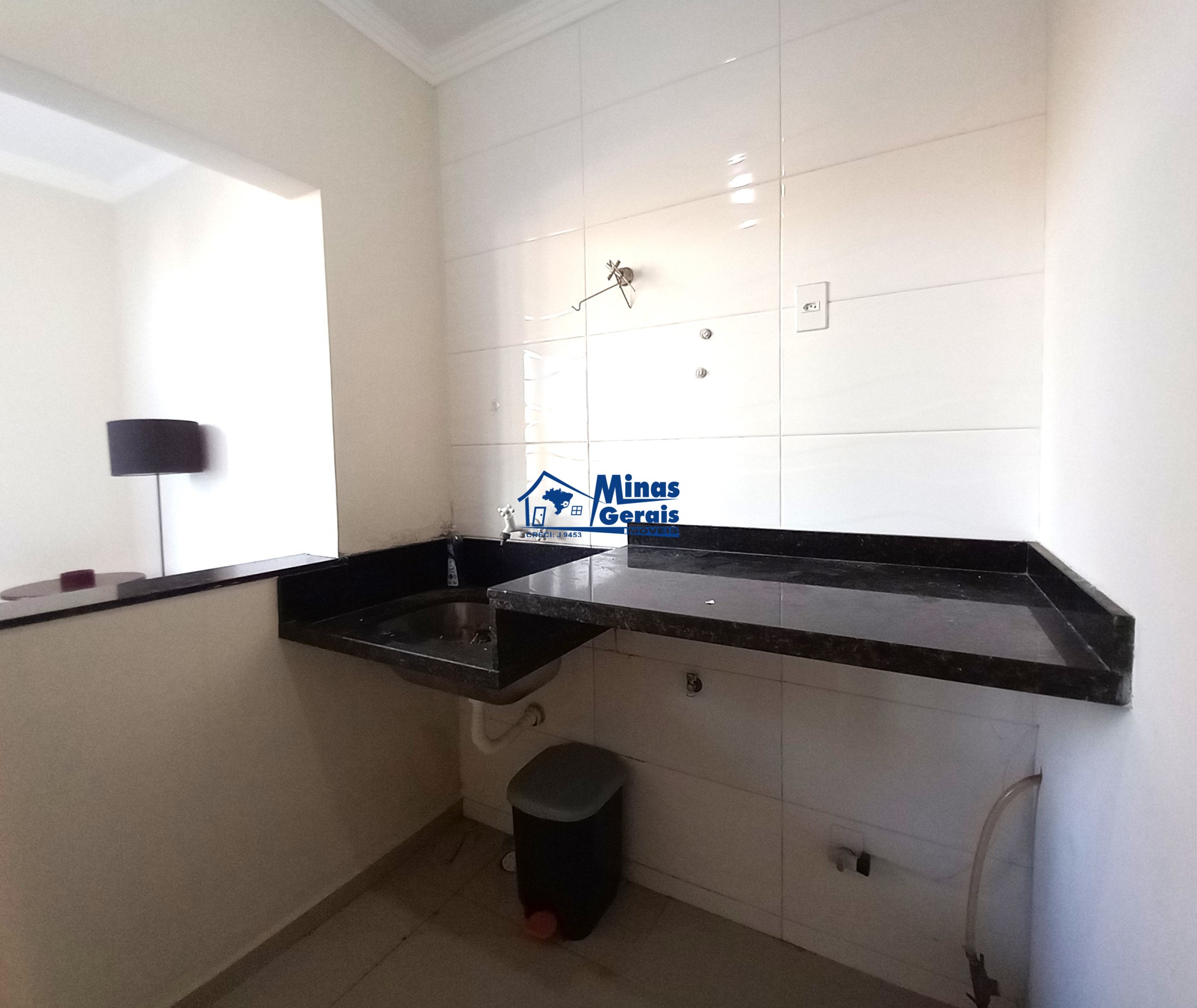 Casa para alugar com 2 quartos, 100m² - Foto 32