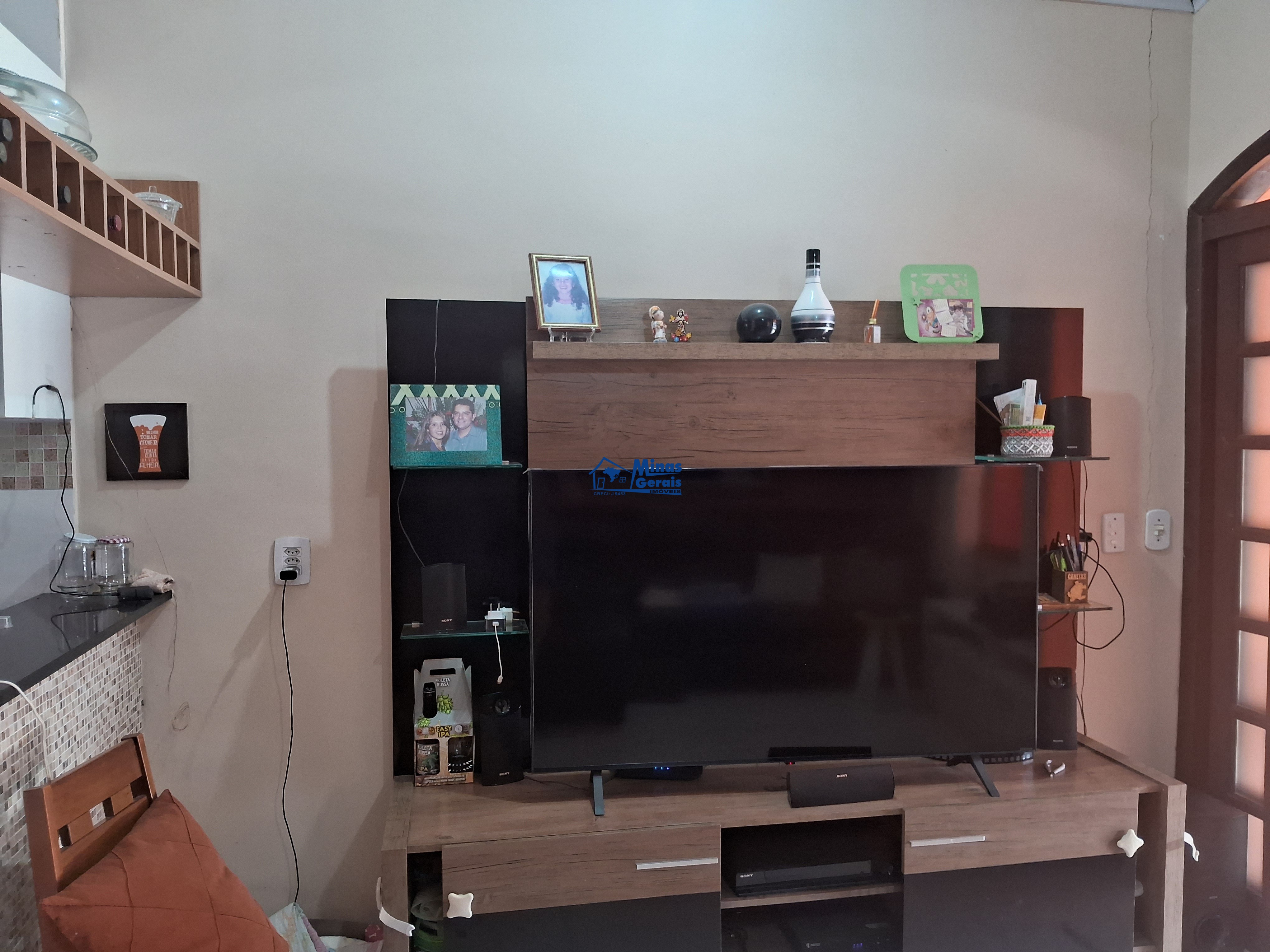 Casa à venda com 3 quartos, 149m² - Foto 2