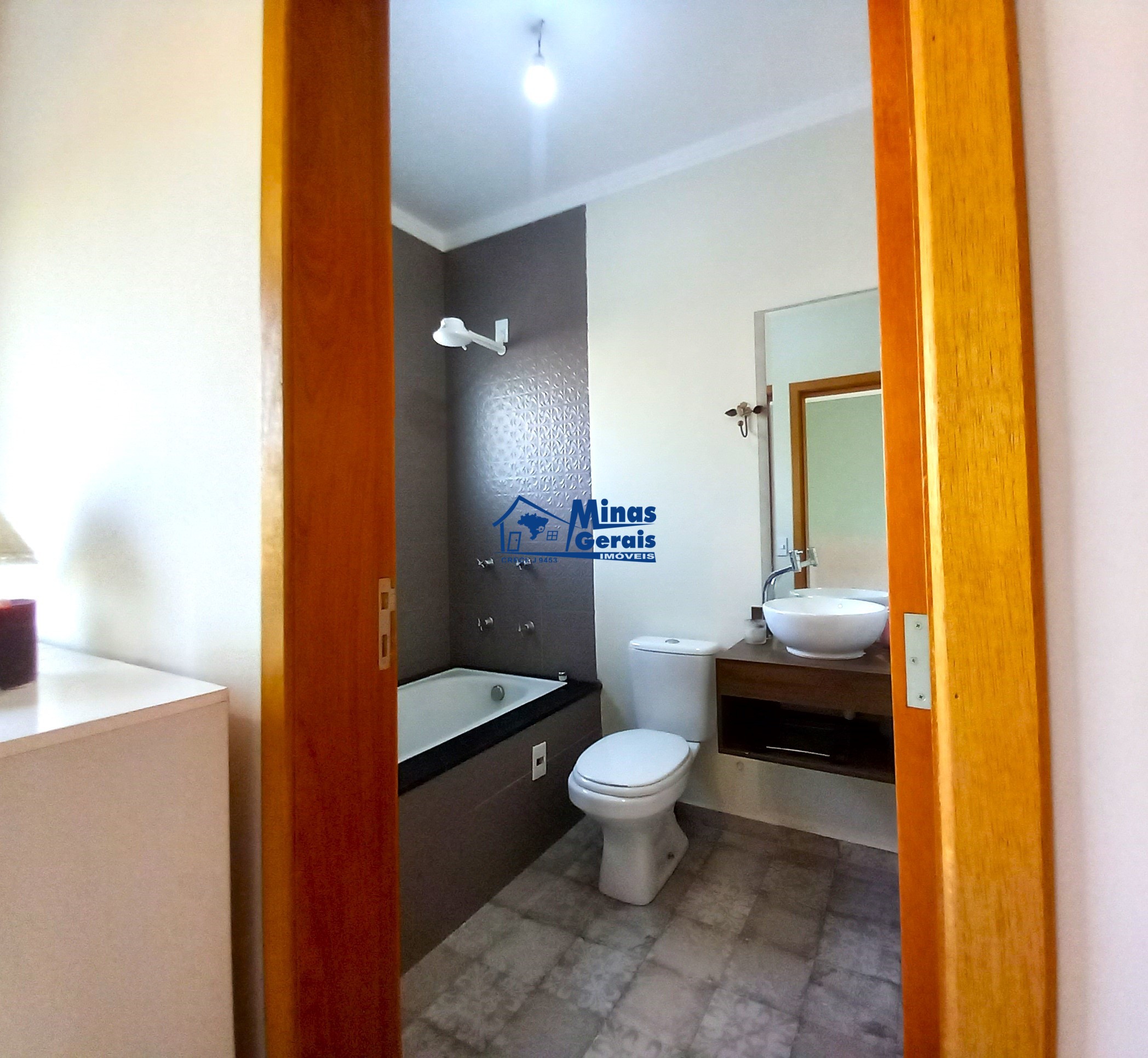 Casa para alugar com 2 quartos, 100m² - Foto 18