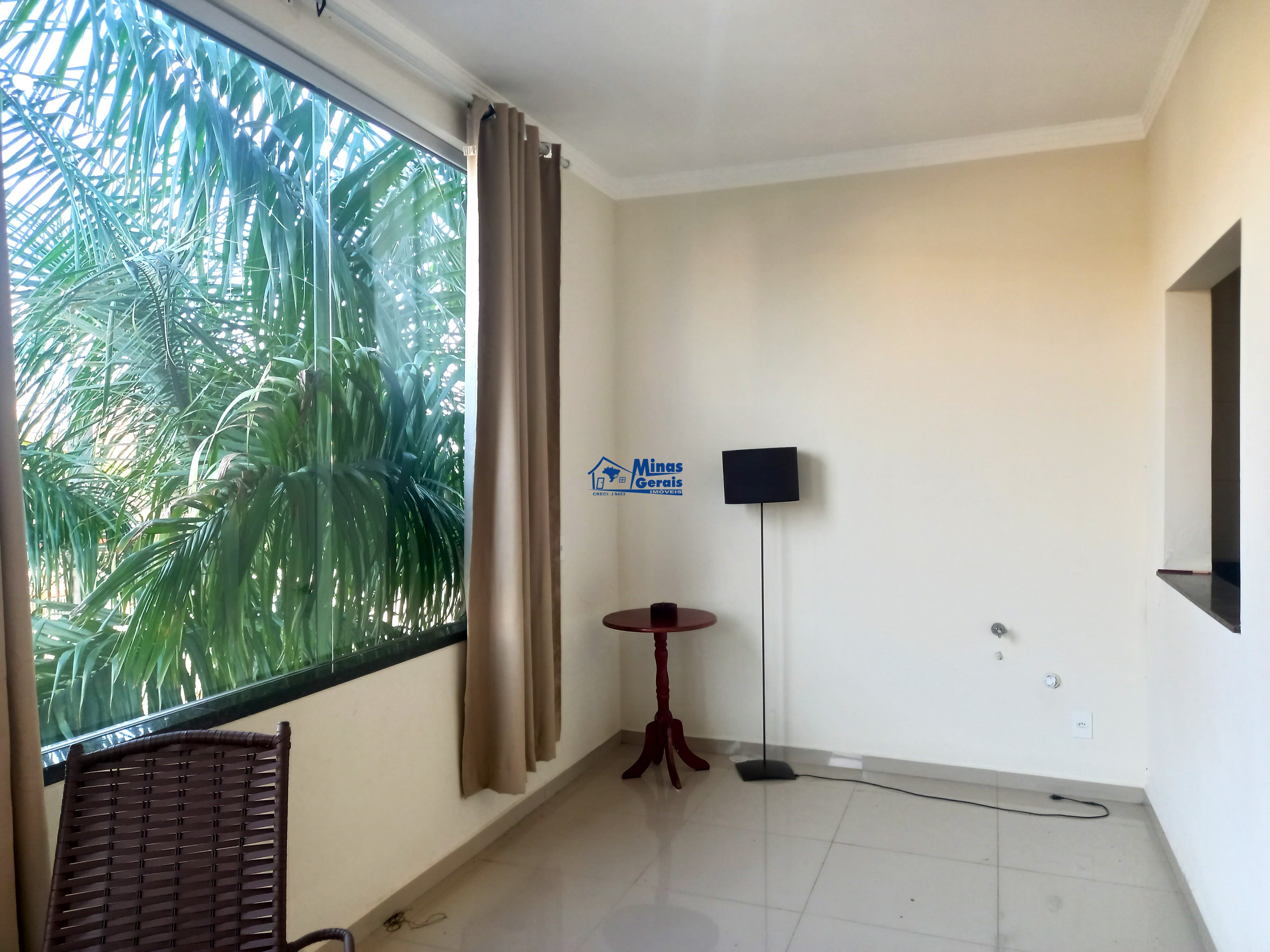 Casa para alugar com 2 quartos, 100m² - Foto 8