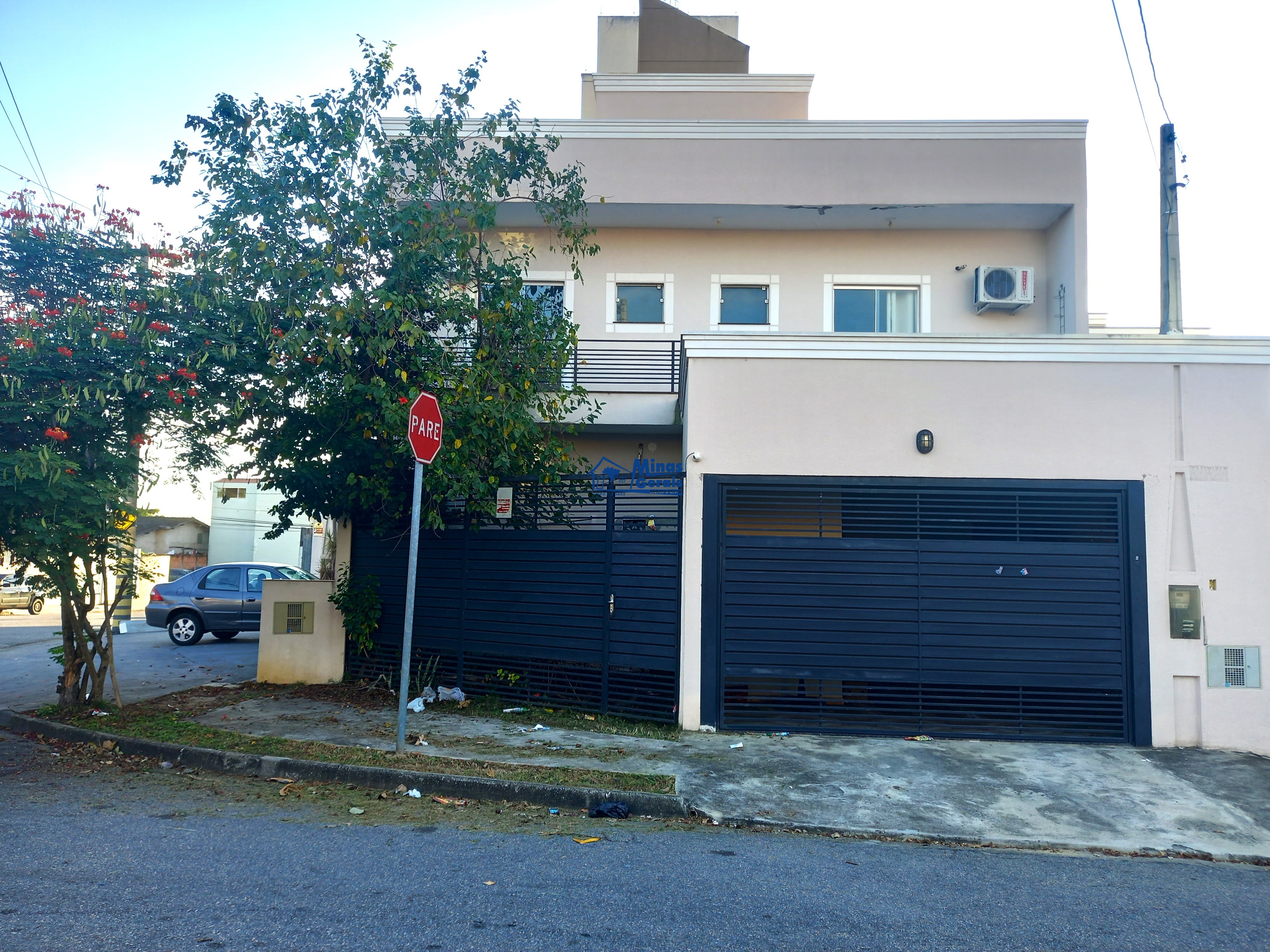 Casa para alugar com 2 quartos, 100m² - Foto 2