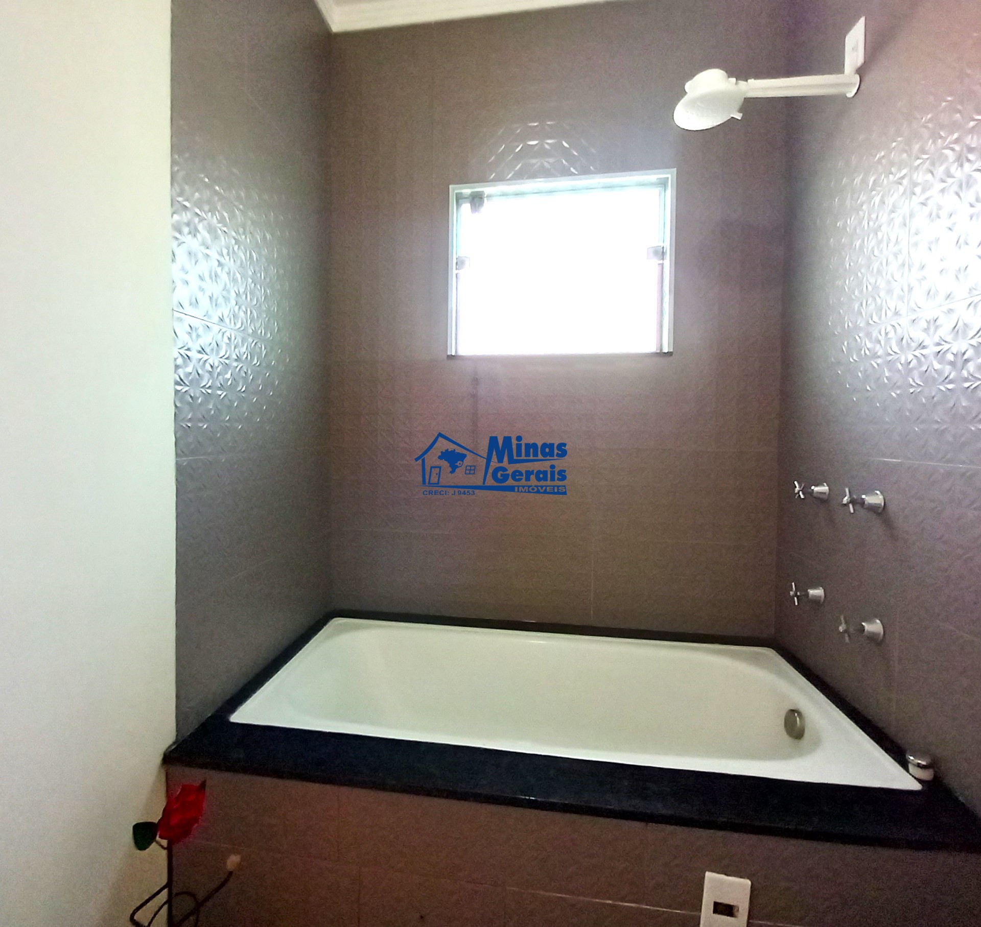 Casa para alugar com 2 quartos, 100m² - Foto 20