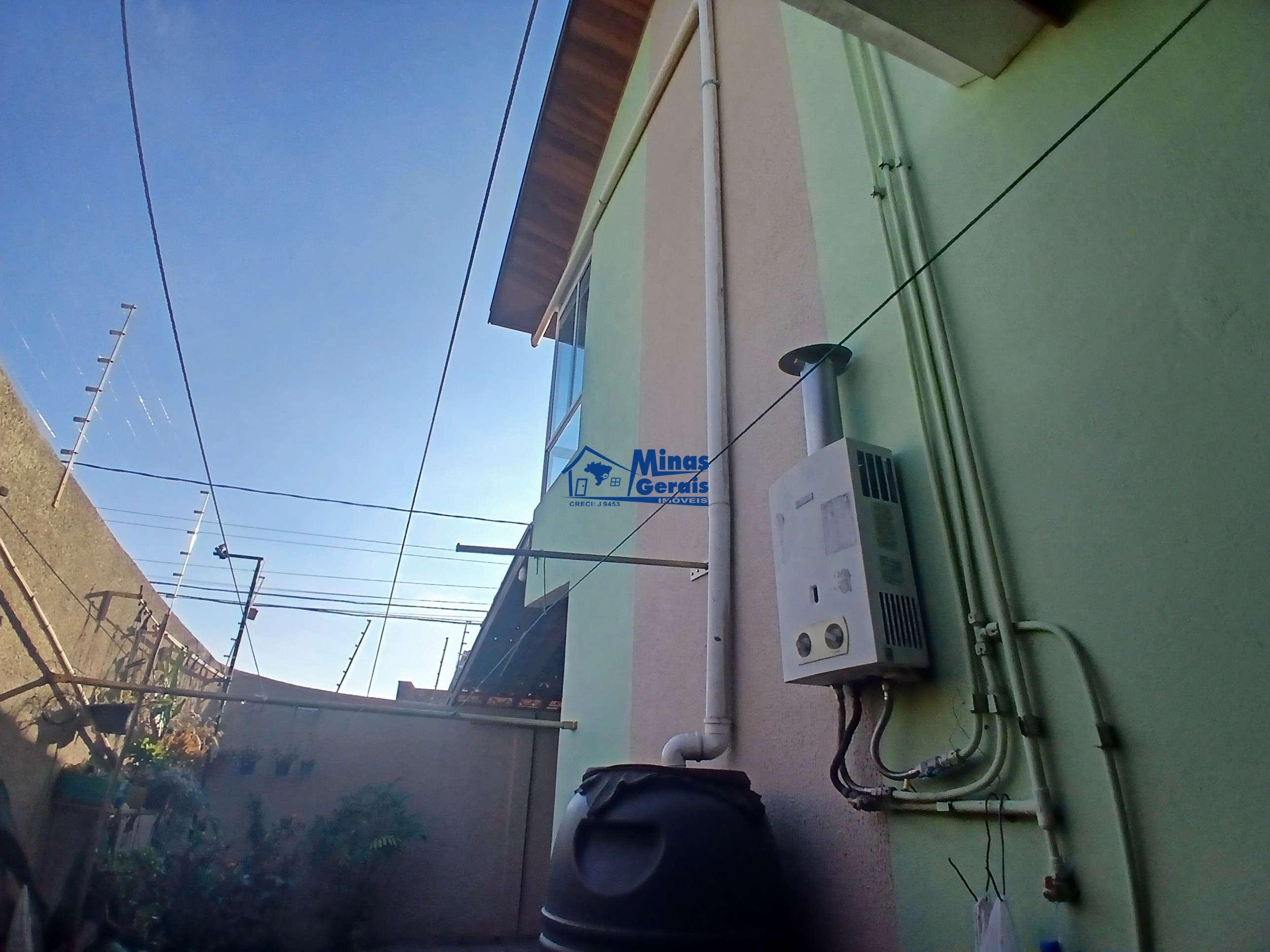 Casa à venda com 5 quartos, 145m² - Foto 13