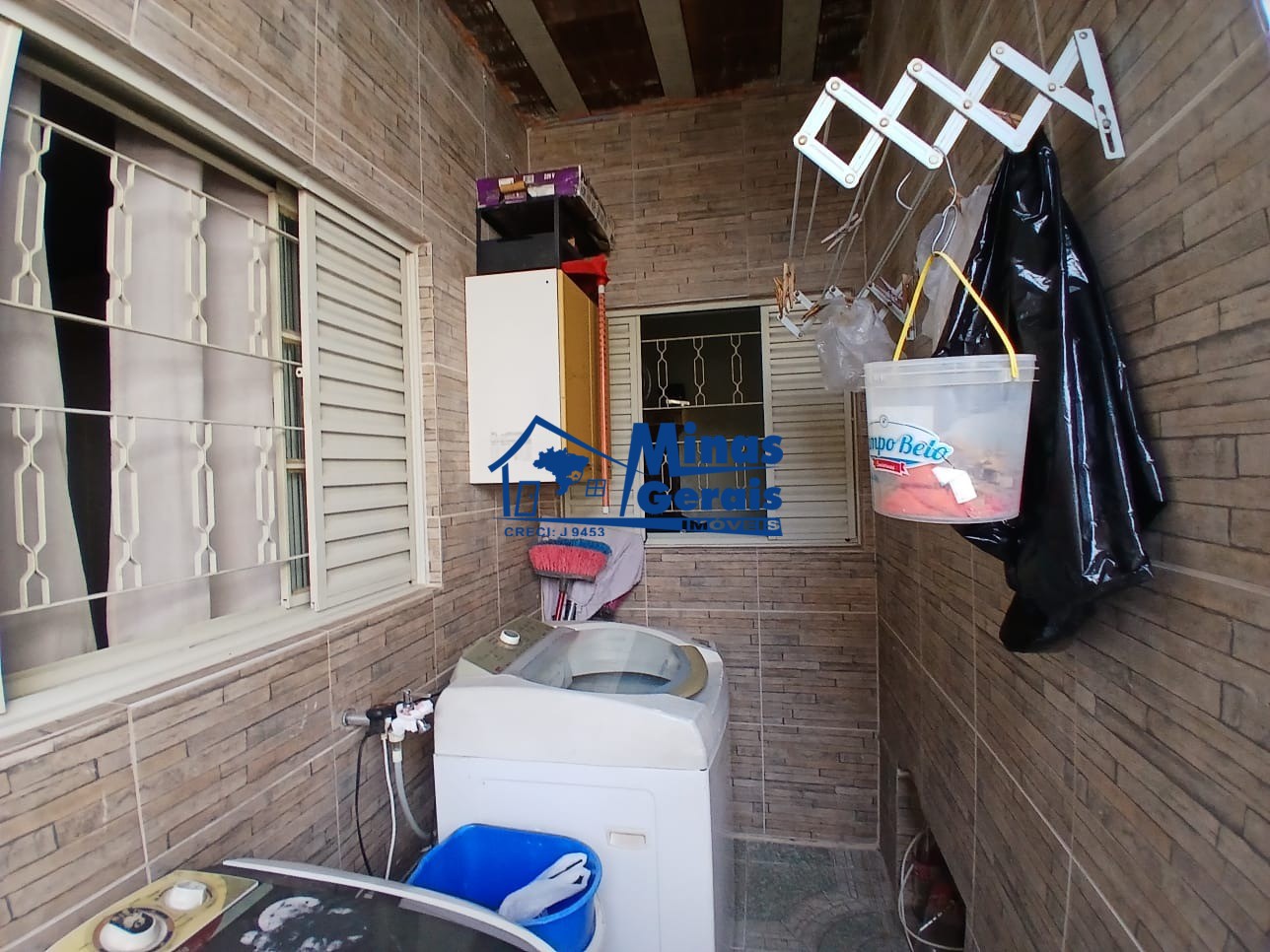 Casa à venda com 2 quartos, 52m² - Foto 17
