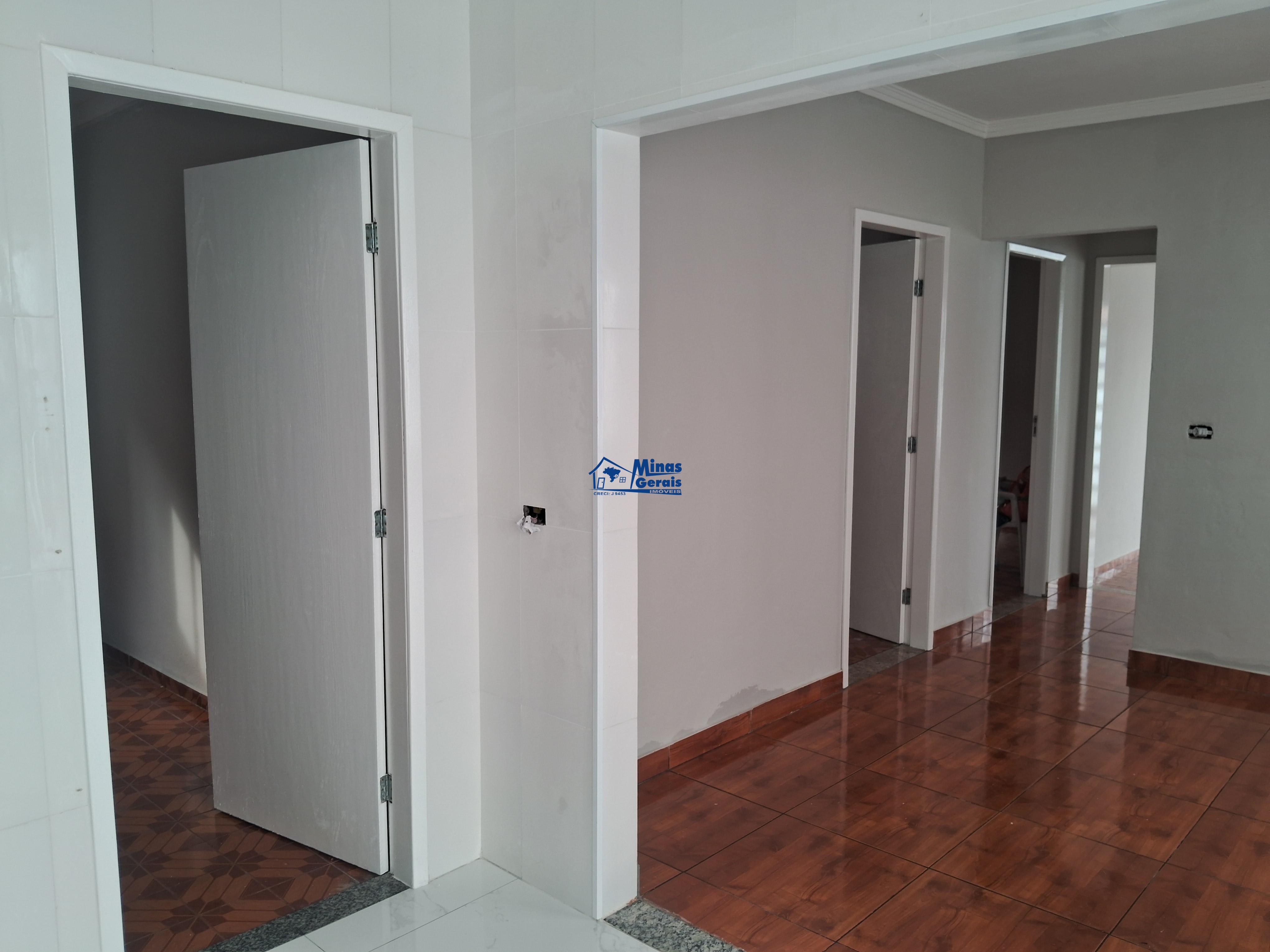 Casa à venda com 3 quartos, 82m² - Foto 9