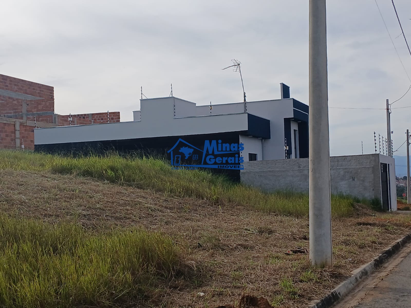 Terreno à venda, 180m² - Foto 4