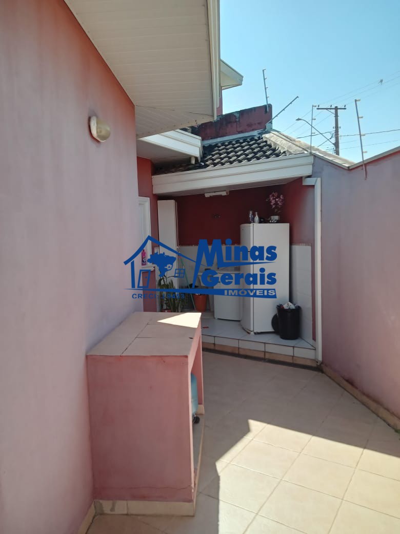 Casa à venda com 4 quartos, 165m² - Foto 16