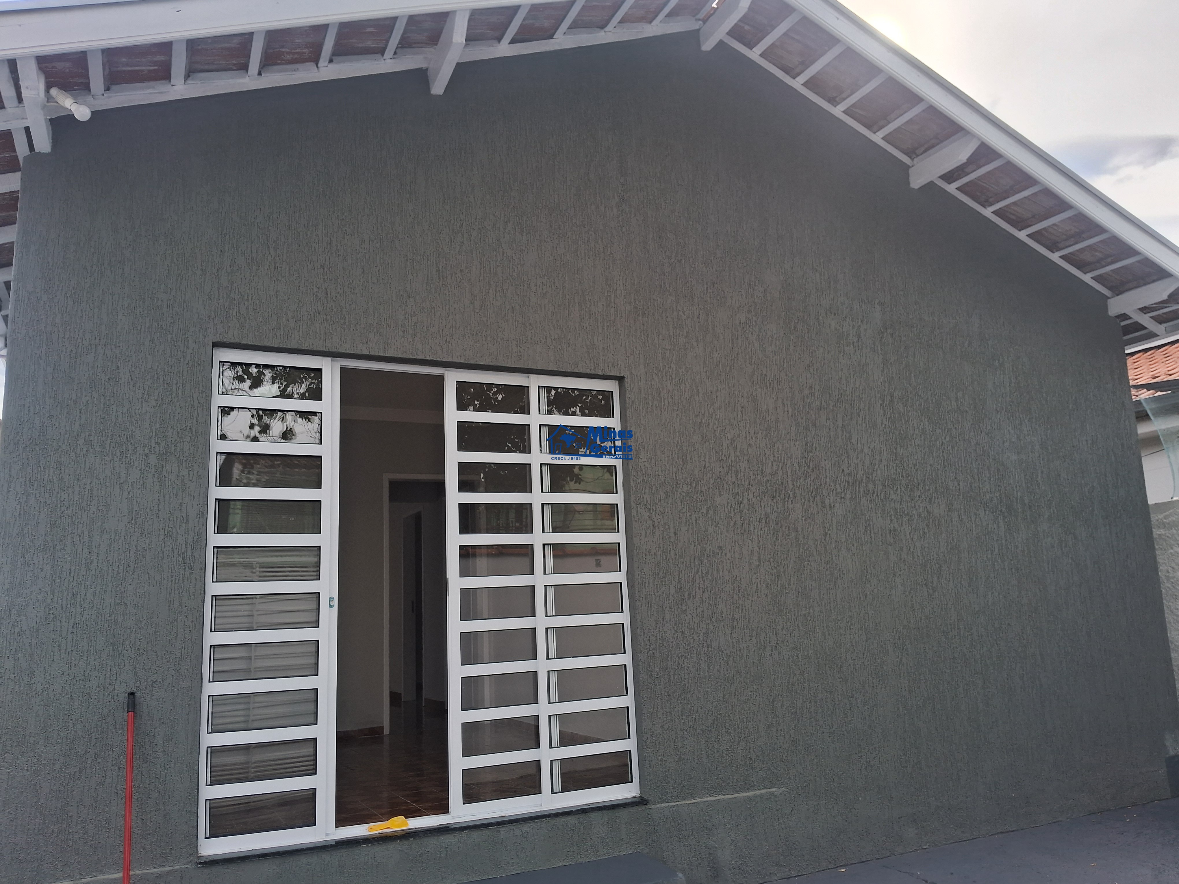 Casa à venda com 3 quartos, 82m² - Foto 4